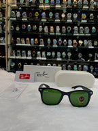 RAYBAN WAYFARER GLASSES 😉 IN HEAVY QUALITY 💯