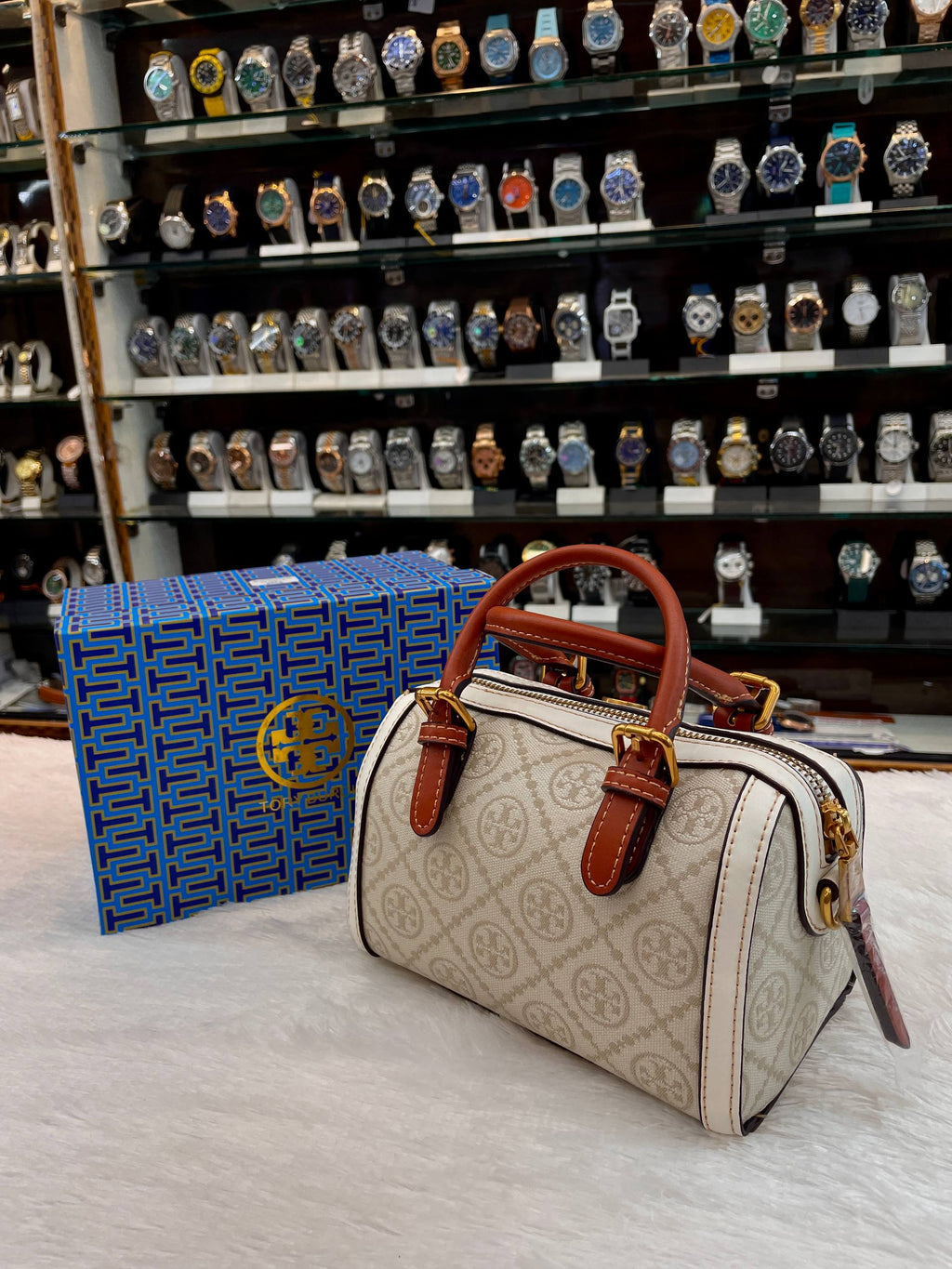TORY BURCH T MONOGRAM PETITE BARREL BAG IN CREAM