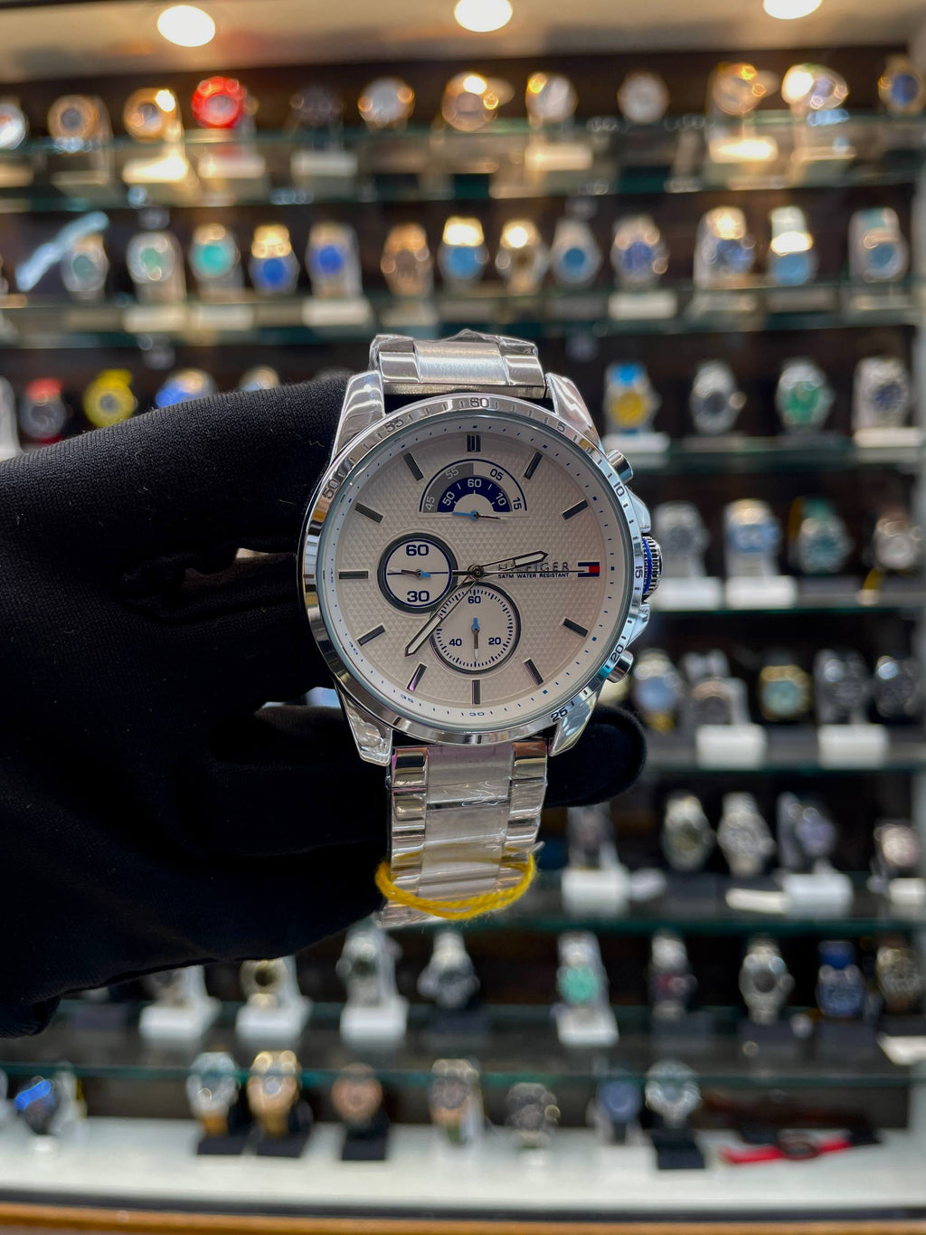 TOMMY HILFIGER MULTIFUNCTION WATCH FOR MENS SILVER 🥈 

WHITE 🤍