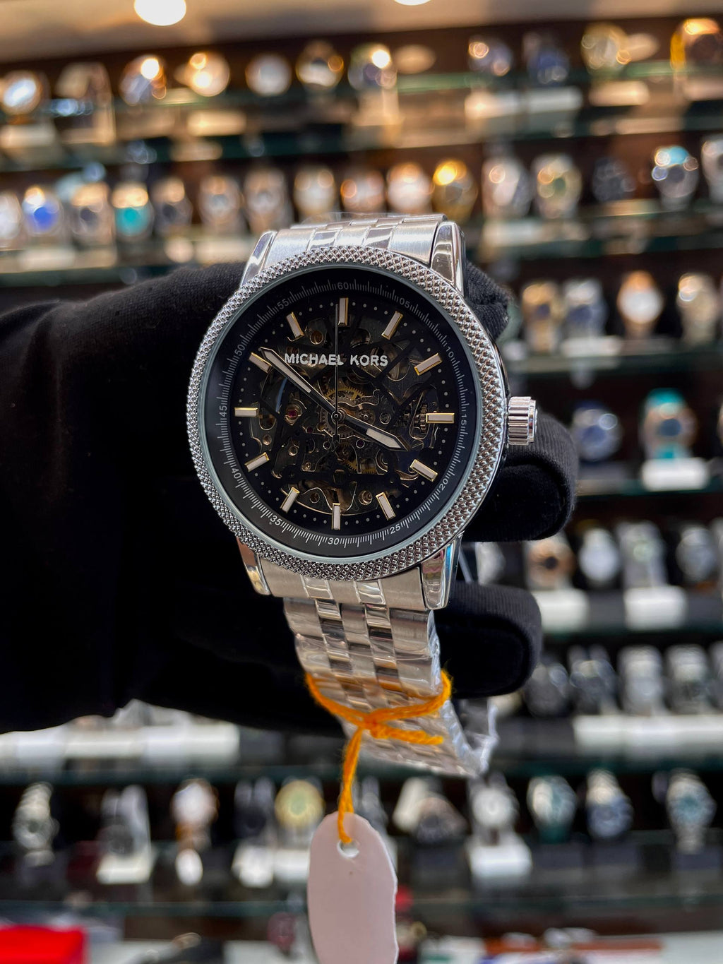 MICHEAL KORS IN AUTOMATIC ⚙️ FOR MENS SILVER 🥈