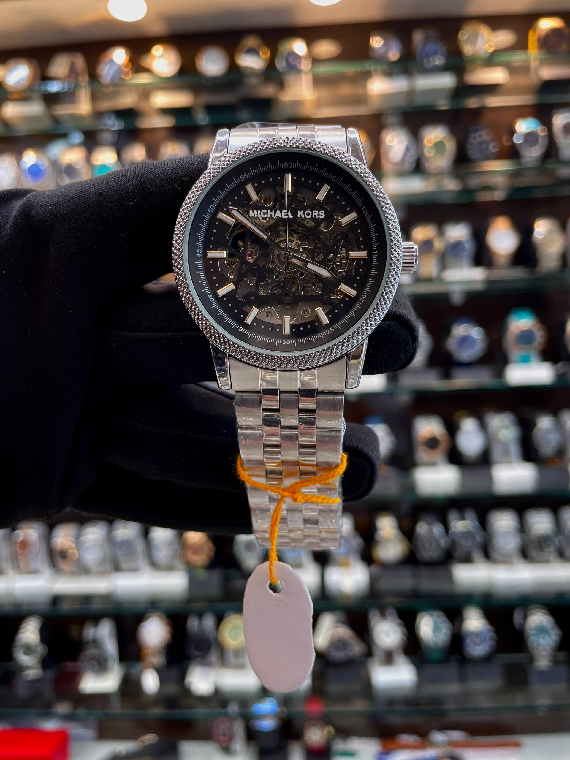 MICHEAL KORS IN AUTOMATIC ⚙️ FOR MENS SILVER