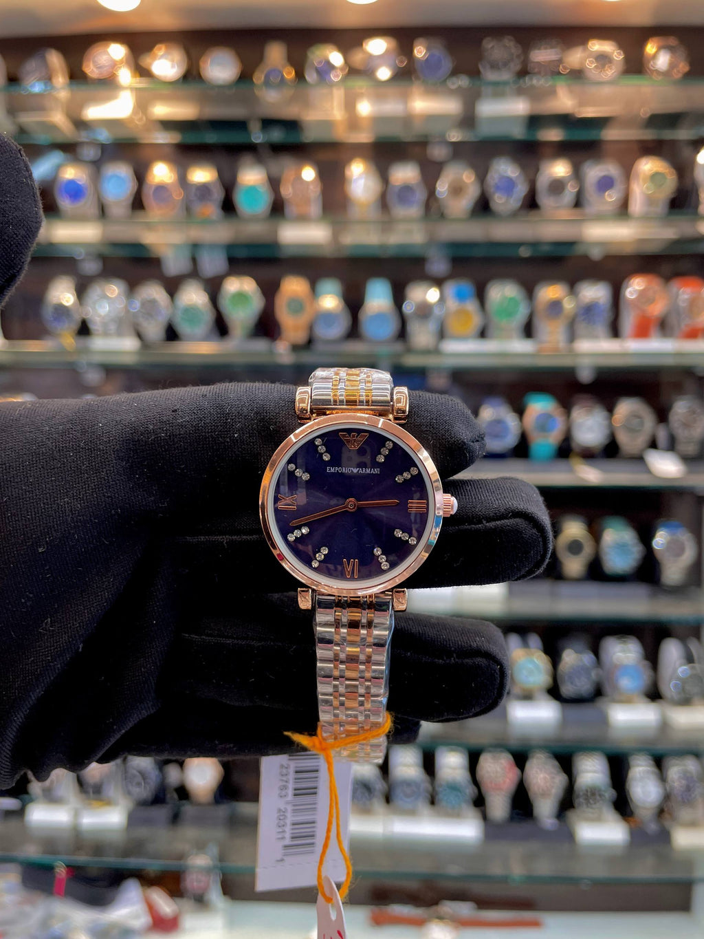 EMPORIO ARMANI. ROSE 🌹 GOLD 🥇 DIAL IN GIRLS BLUE 💙 DIAL