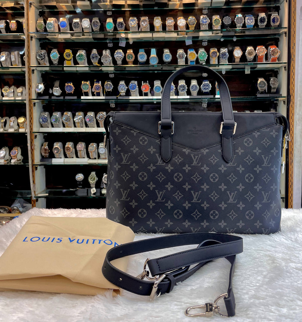 LOUIS VUITTON LV EXPLORER BRIEFCASE 💼 LAPTOP BAG  IN HEAVY QUALITY 💯