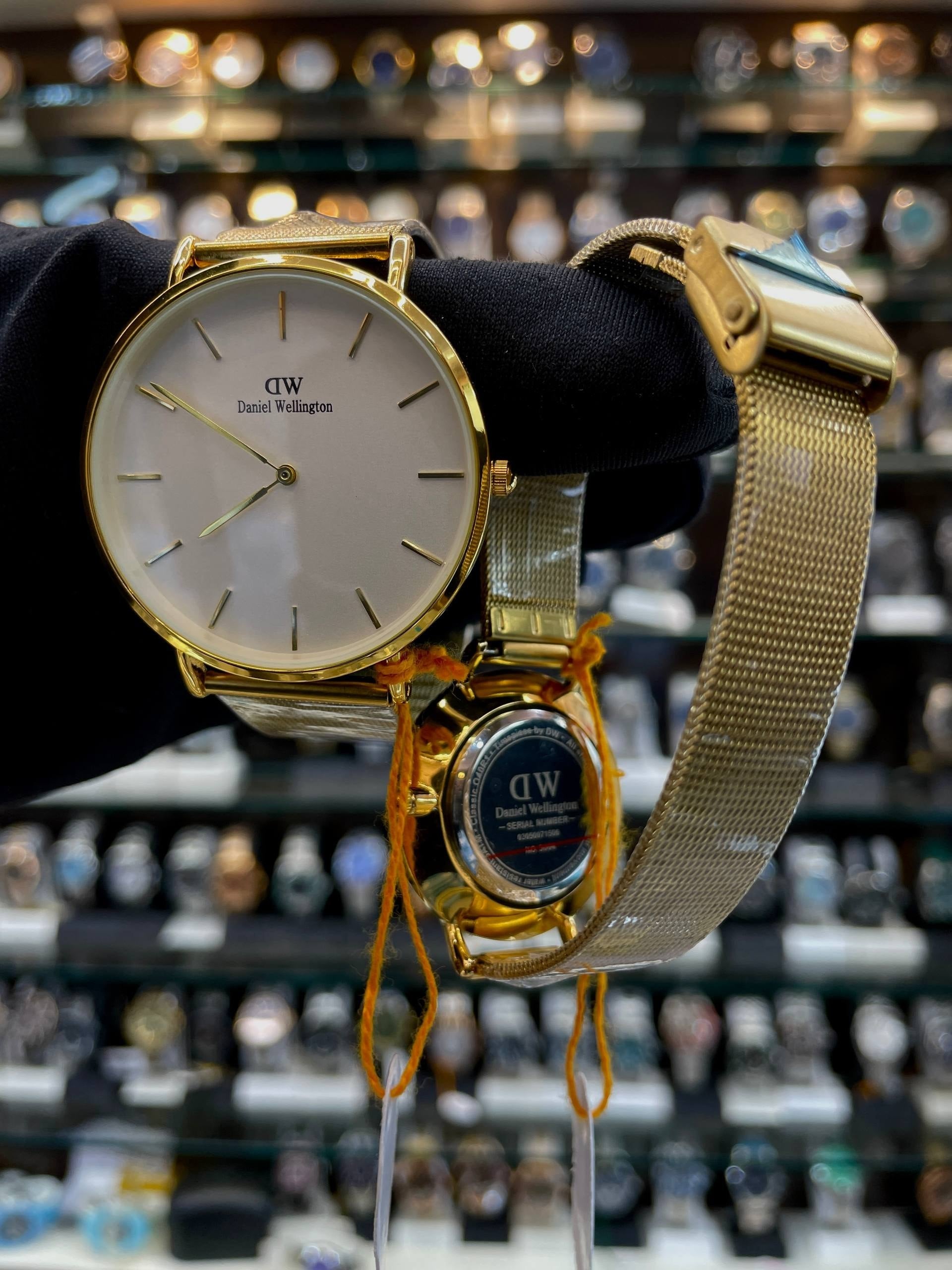DANIEL WELLINGTON (DW) NOW IN COUPLE CHAIN GOLD 🥇