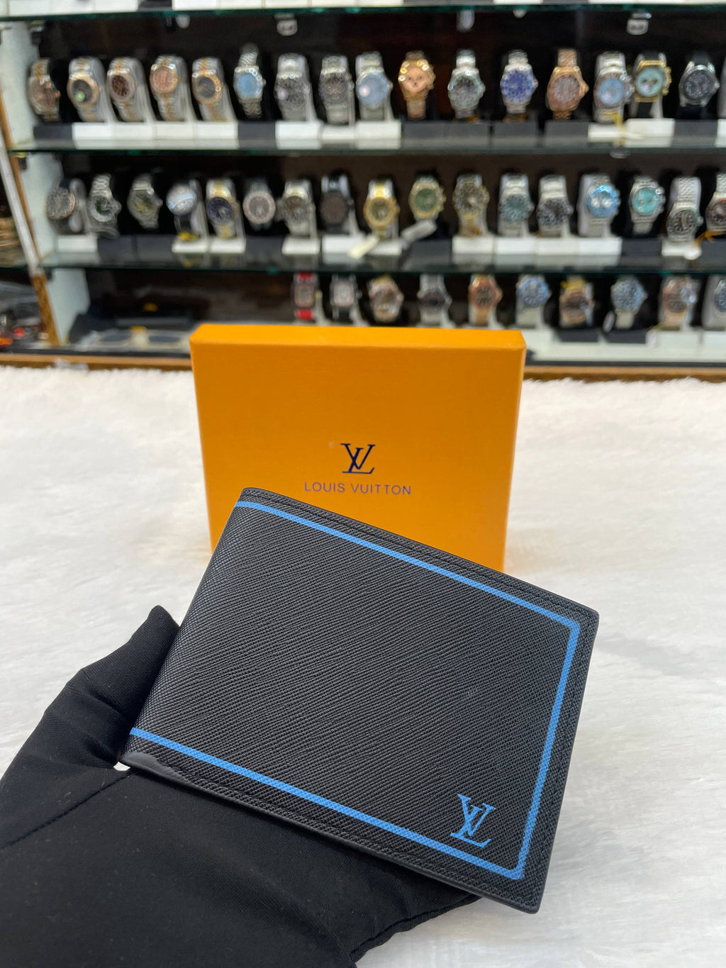 LOUIS VUITTON LV BLACK/BLUE 💙 TAIGA LEATHER WALLET IN HEAVY QUALITY 💯