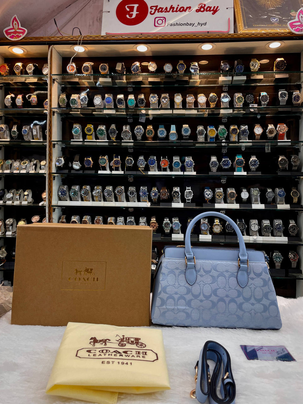 COACH DARCIE CARRYALL IN BLOCKED SIGNATURE CANVAS SKY BLUE 💙