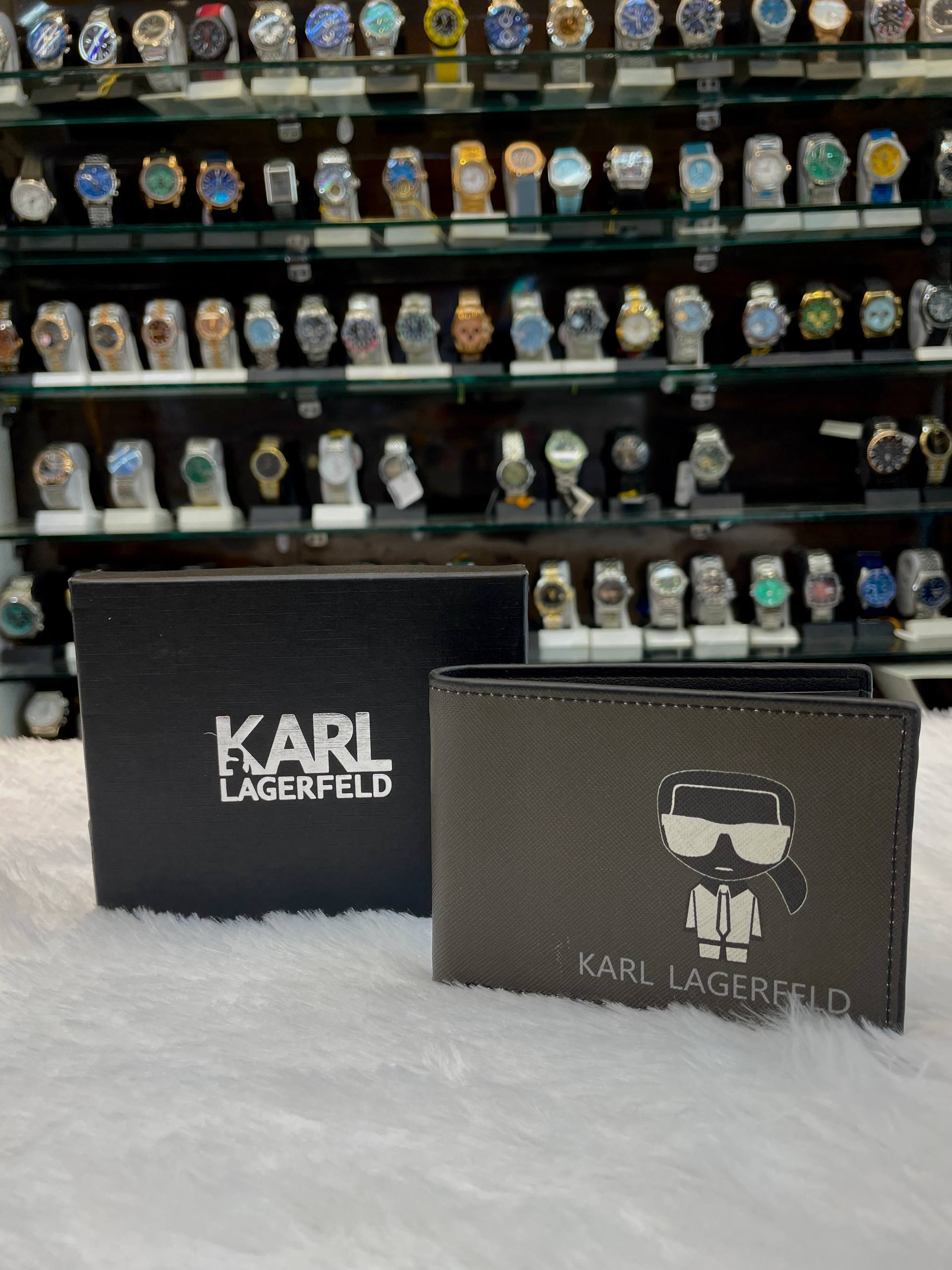 KARL LAGERFELD IKONIC CHARACTER MASTER PIECE 🤩 GREY 🩶