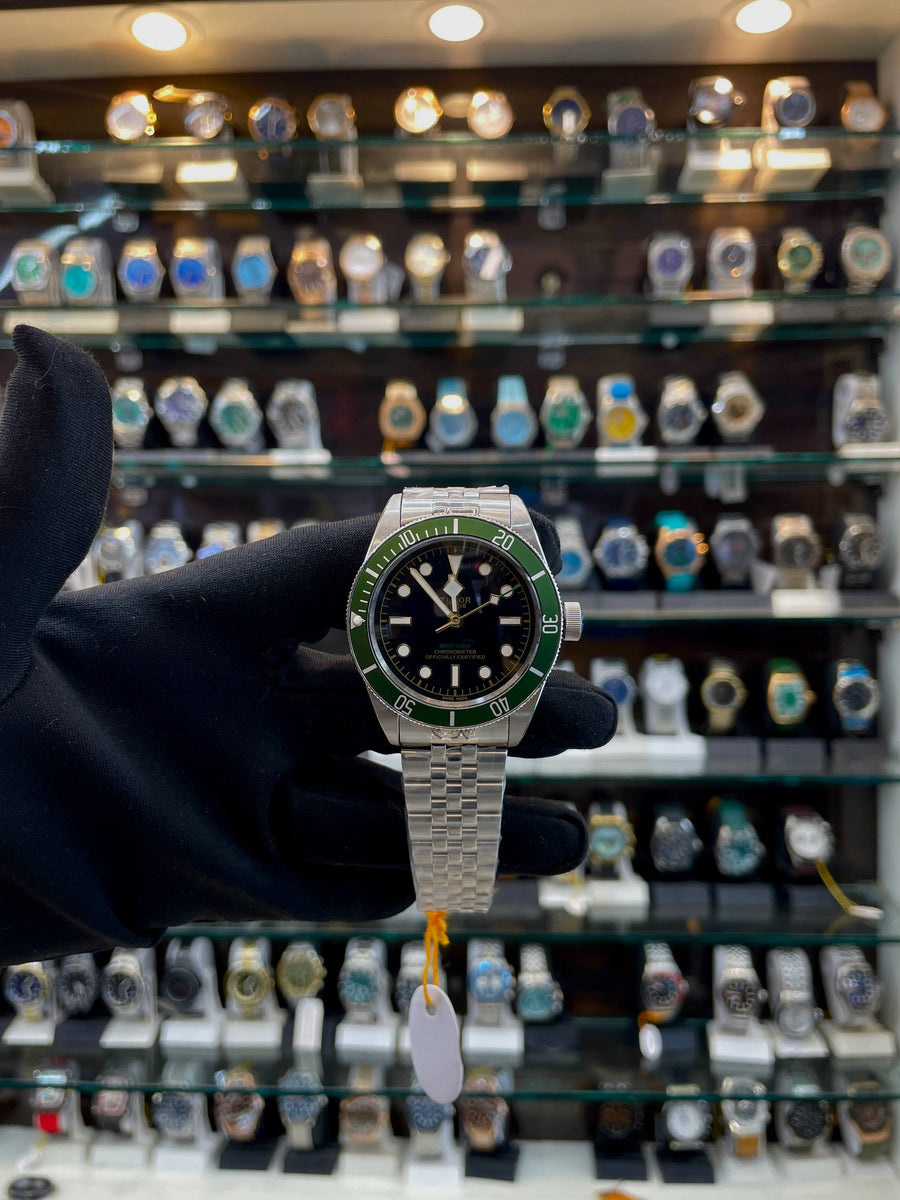TUDOR BLACK BAY 58 NOW IN MASTER PIECE 🤩 GREEN 💚 RING