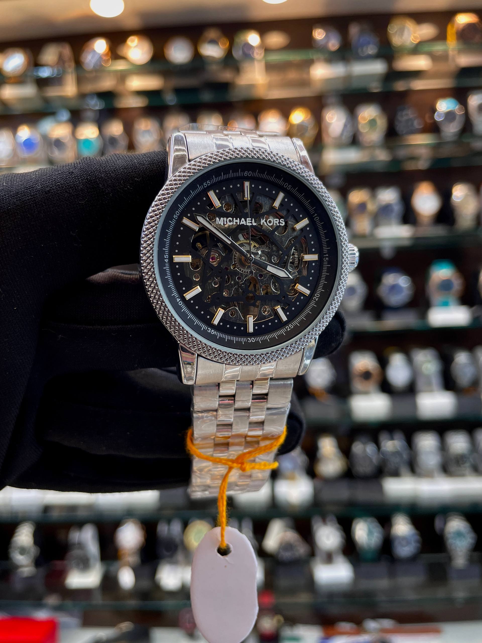 MICHEAL KORS IN AUTOMATIC ⚙️ FOR MENS SILVER 🥈