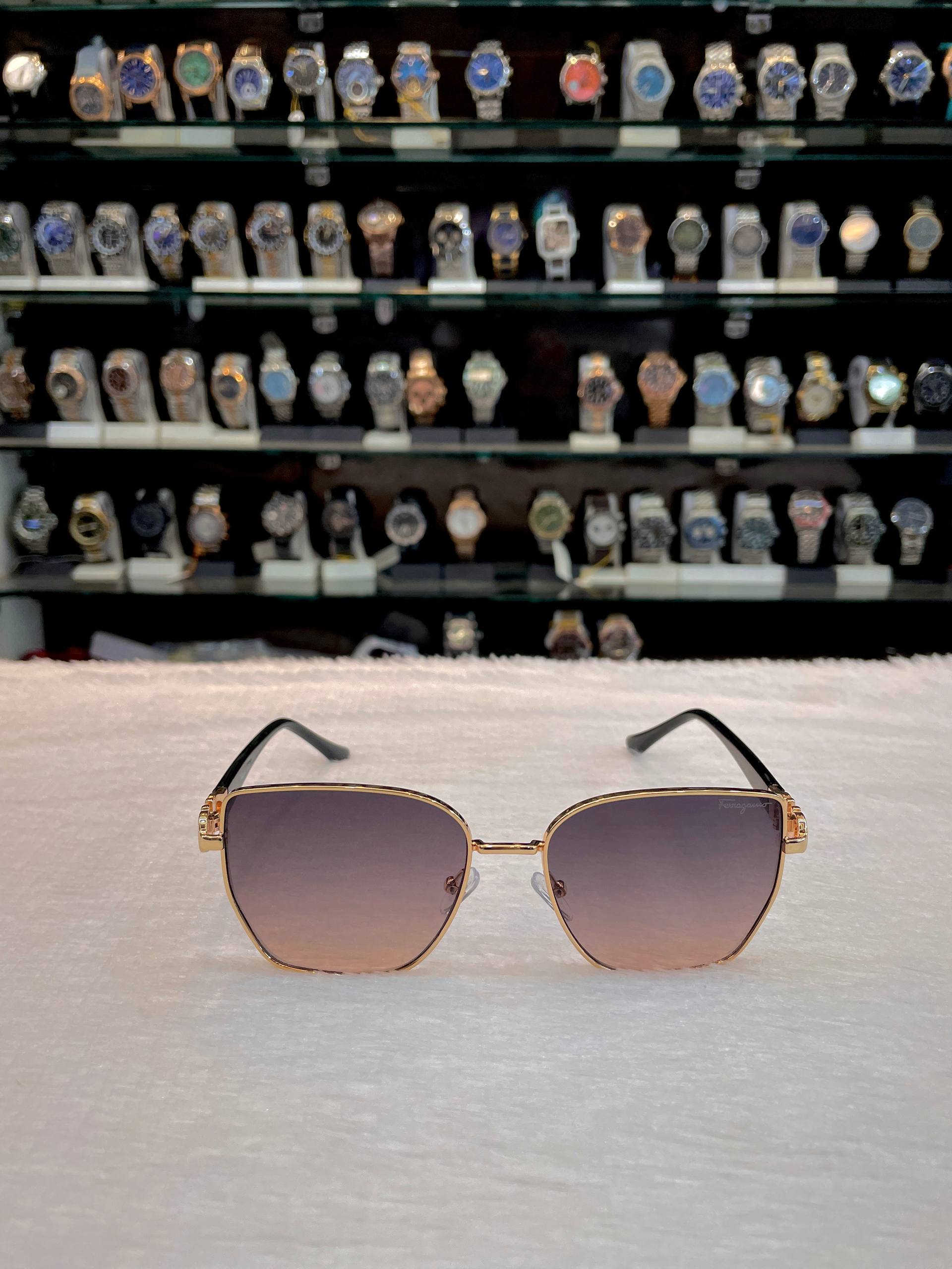 SALVATORE FERRAGAMO CASUAL WEAR GIRLS 🤩 GLASSES 🤓PINK PINK 🩷 GRADIENT LENS