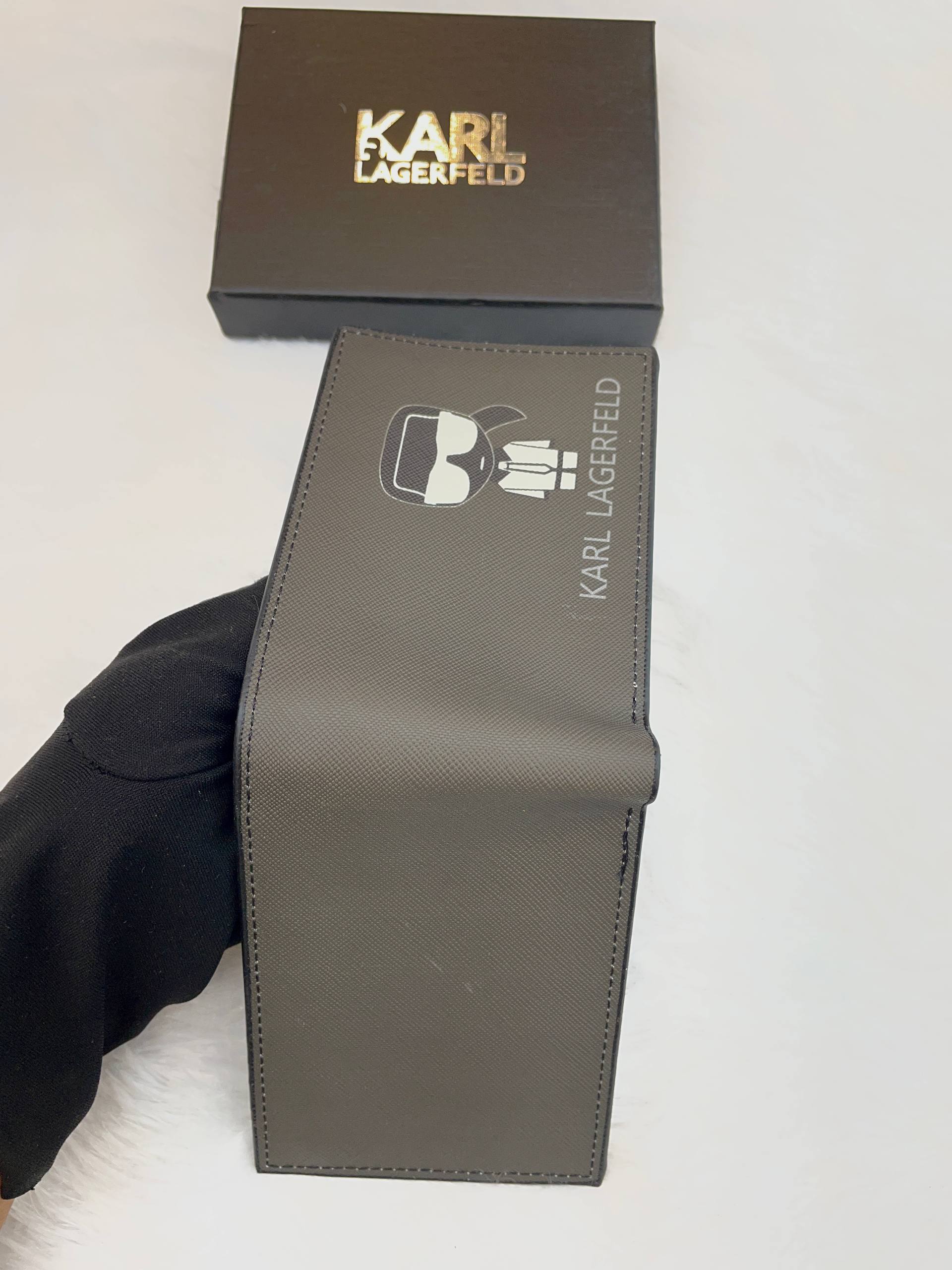 KARL LAGERFELD IKONIC CHARACTER MASTER PIECE 🤩 GREY 🩶