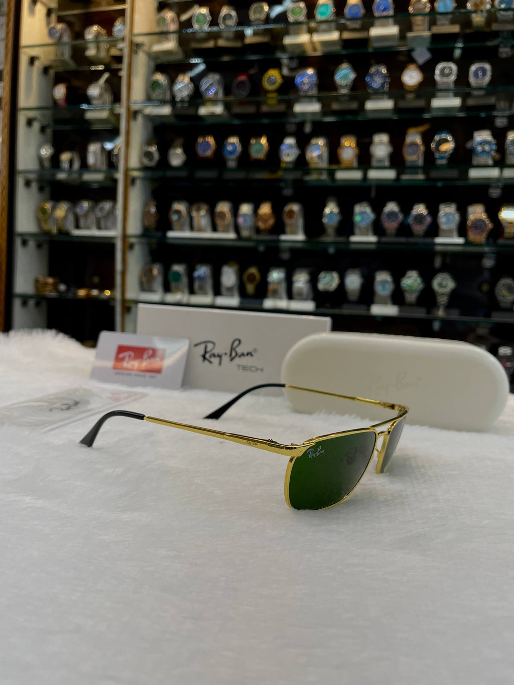 RAYBAN VINTAGE GLASSES 😉 IN HEAVY QUALITY 💯