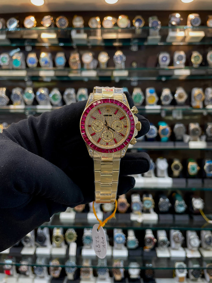 ROLEX DAYTONA YELLOW GOLD RUBY BEZEL DIAMOND IN MASTER PIECE 🤩 PAVED DIAMOND GOLD DIAL 🤩