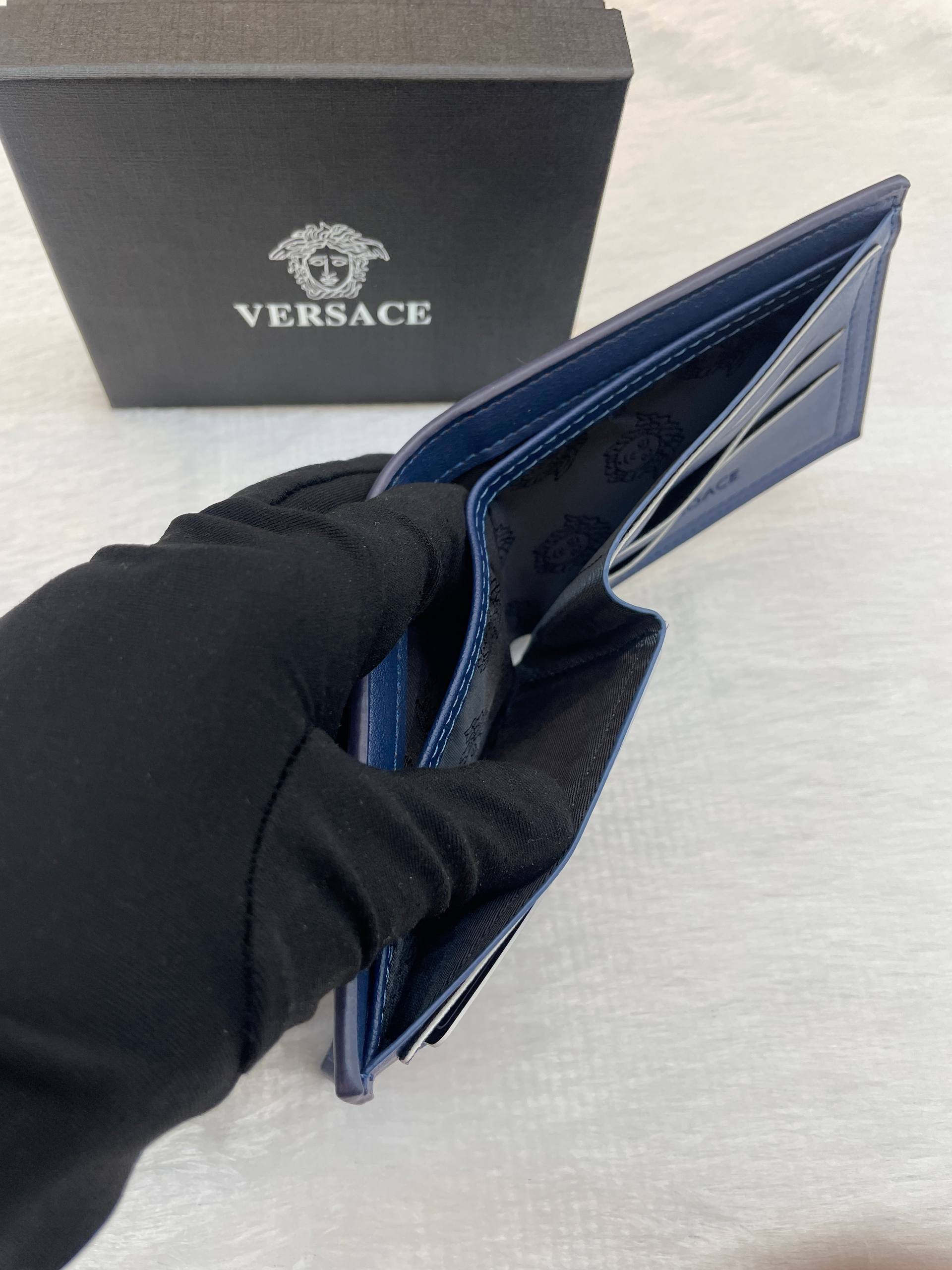 VERSACE  BI-FOLD WALLET BLUE 💙 EMBOSSED MEDUSA IN MASTER PIECE