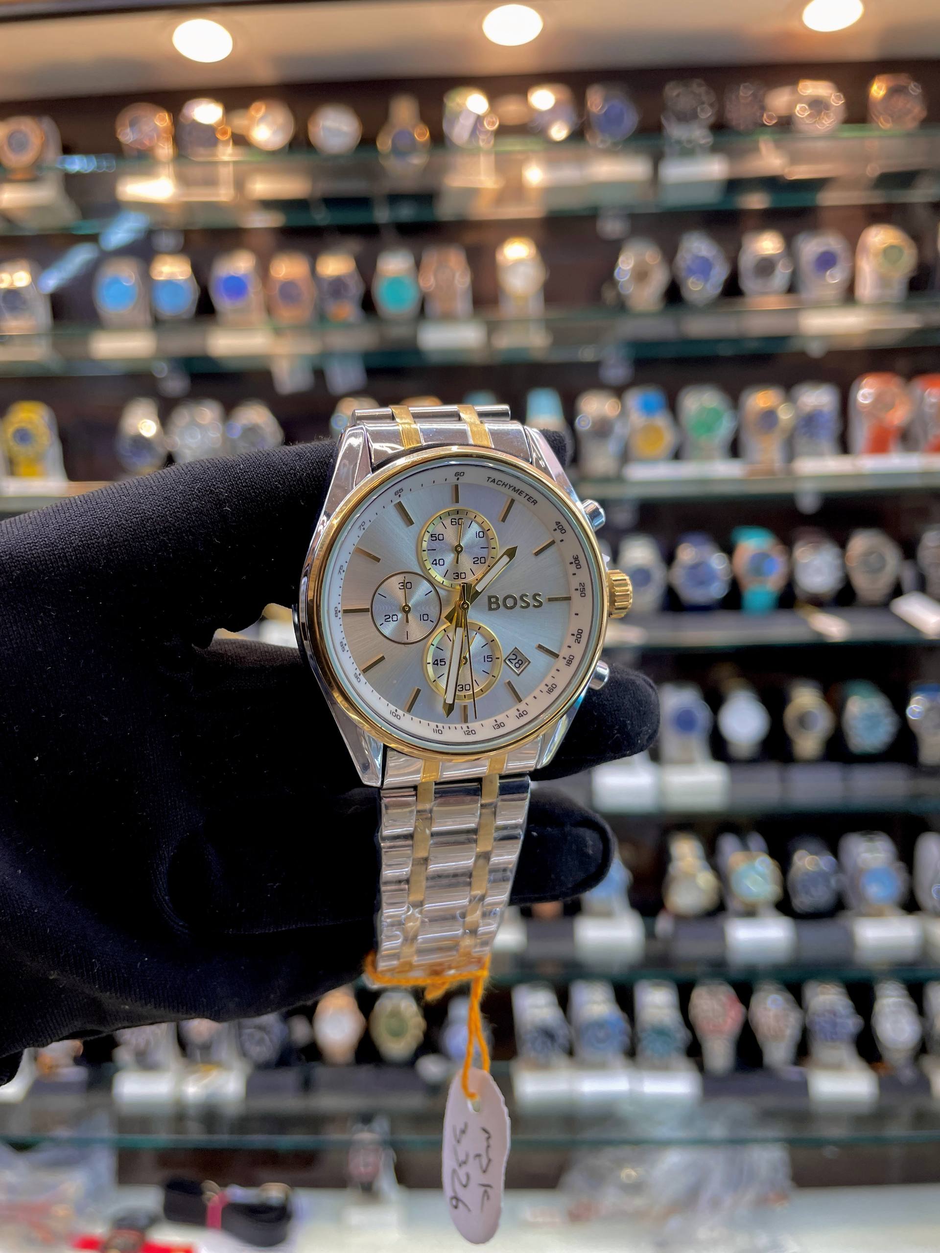 BOSS CHRONOGRAPH BLUE DIAL 💝 FOR MENS WHITE 🤍