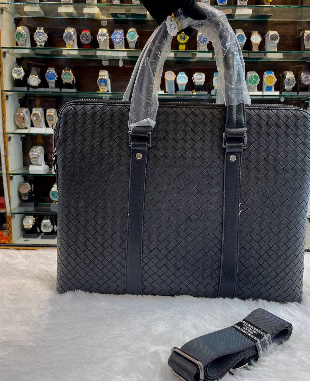 PREMIUM BLACK 🖤 TEXTURE BODY LAPTOP BAG IN MASTER PIECE 🤩