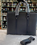 BOTTEGA VENETA PREMIUM BLACK 🖤 TEXTURE BODY LAPTOP BAG IN MASTER PIECE 🤩