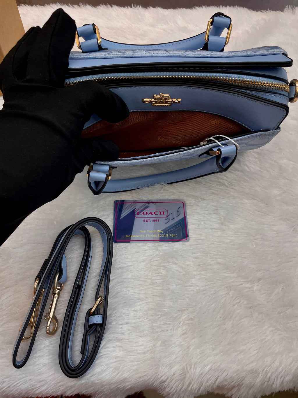 COACH DARCIE CARRYALL IN BLOCKED SIGNATURE CANVAS SKY BLUE 💙
