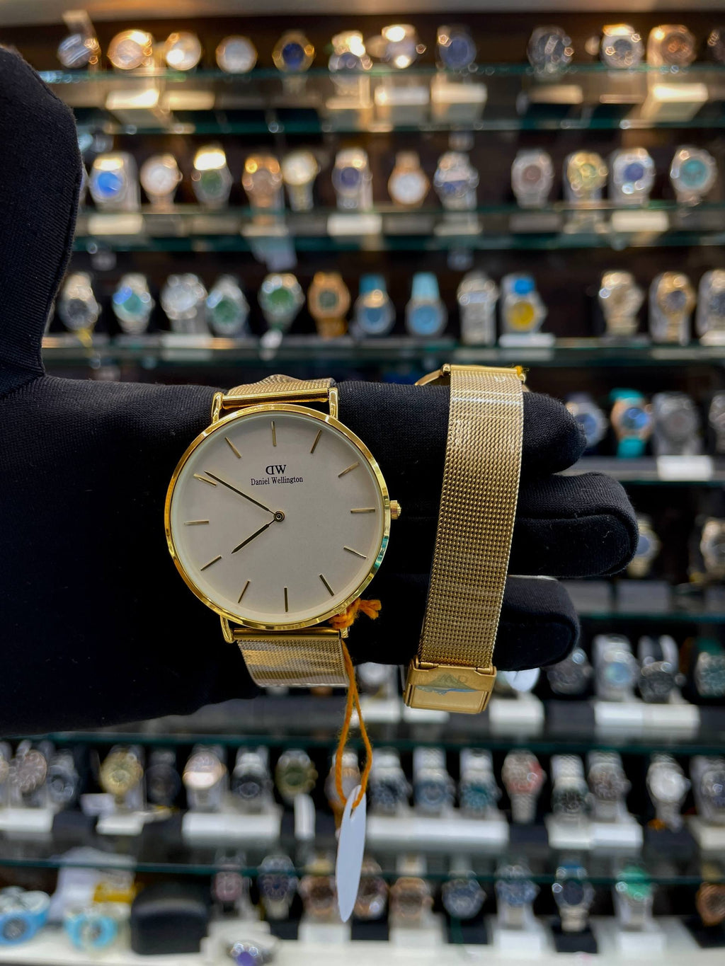 DANIEL WELLINGTON (DW) NOW IN COUPLE CHAIN GOLD 🥇
