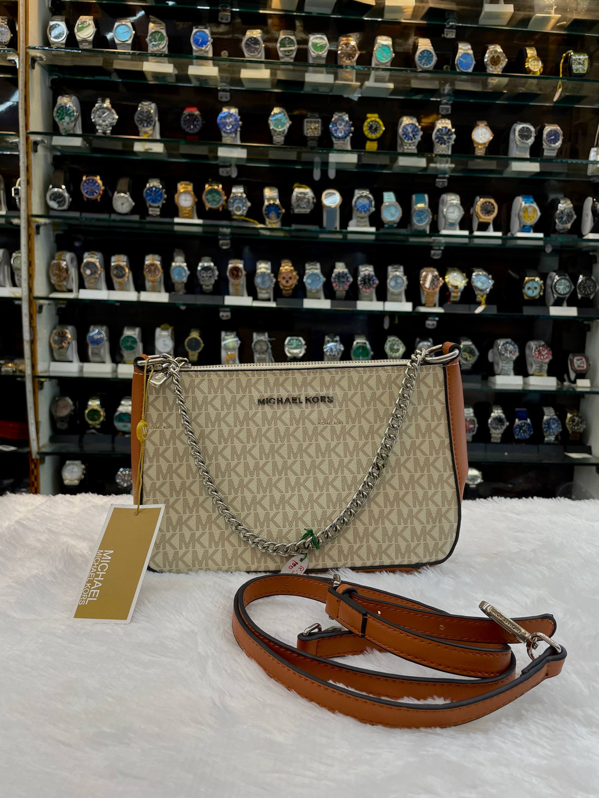 MICHAEL KORS MK JET SET TRAVEL MEDIUM CHAIN SHOULDER BAG 😄