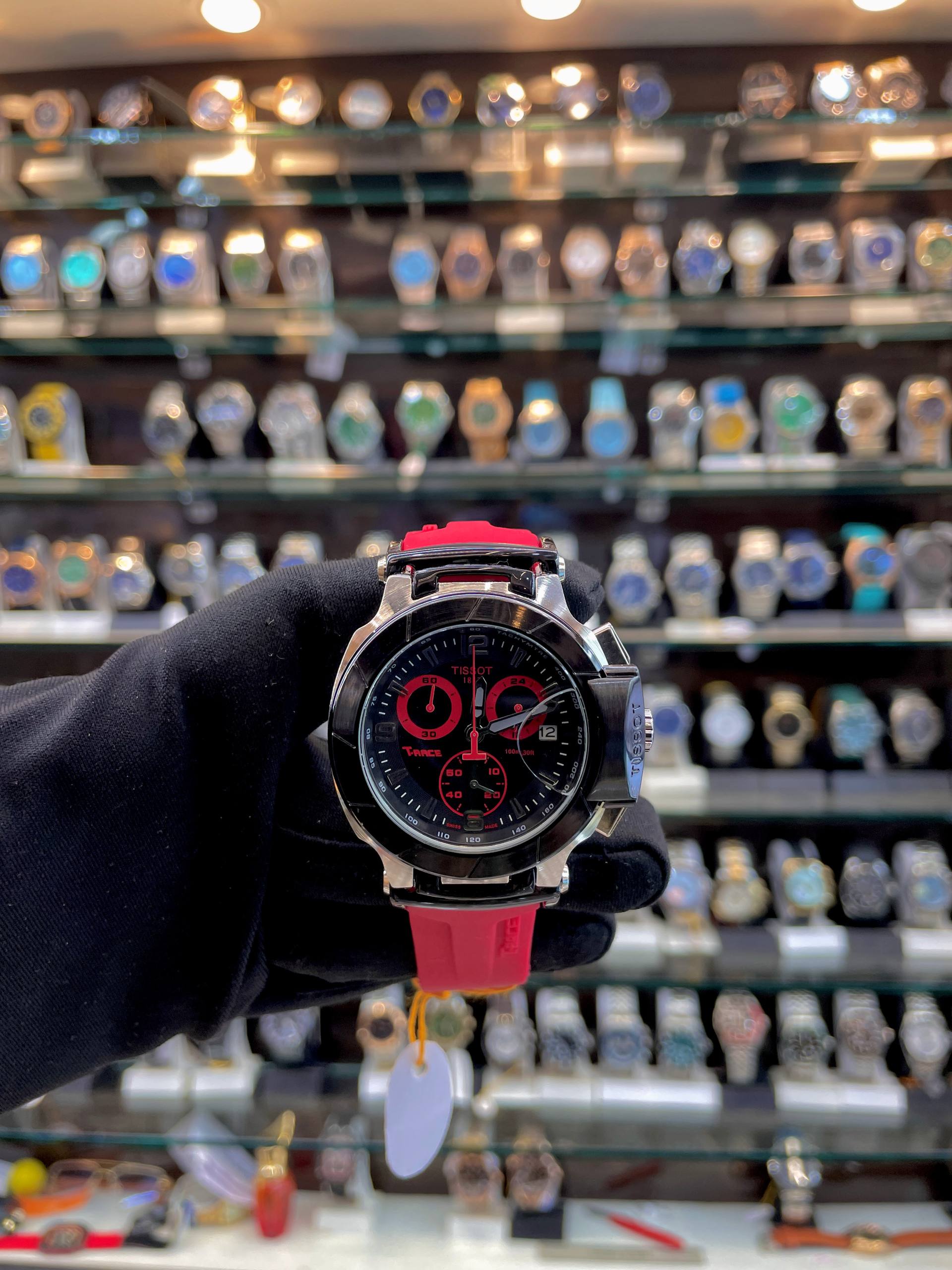 TISSOT T-RACE  IN UPDATED QUALITY 💯 FOR MENS RED ♥️
