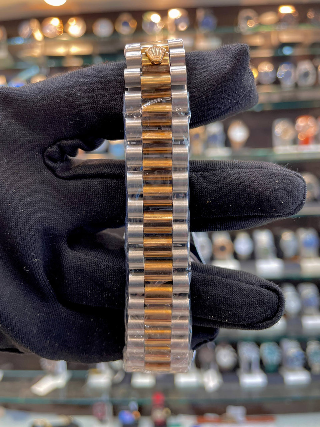 ROLEX DAY-DATE IN DUAL TONE FOR MENS