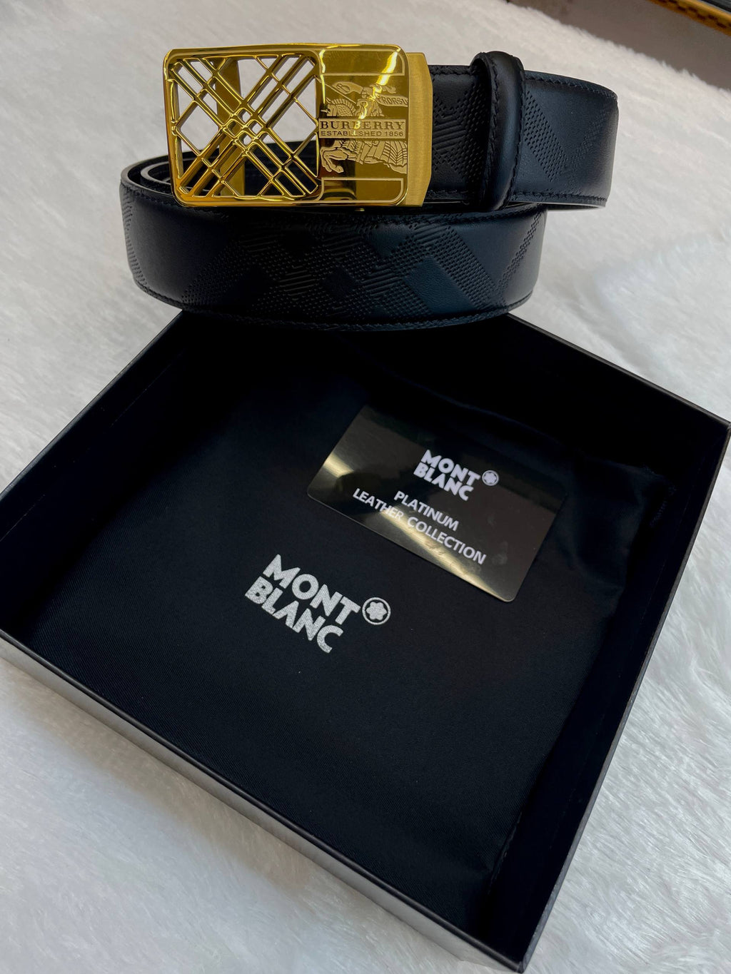 BURBERRY TEXTURE BUCKLE BLACK LEATHER BELT IN MASTER PIECE 🤩