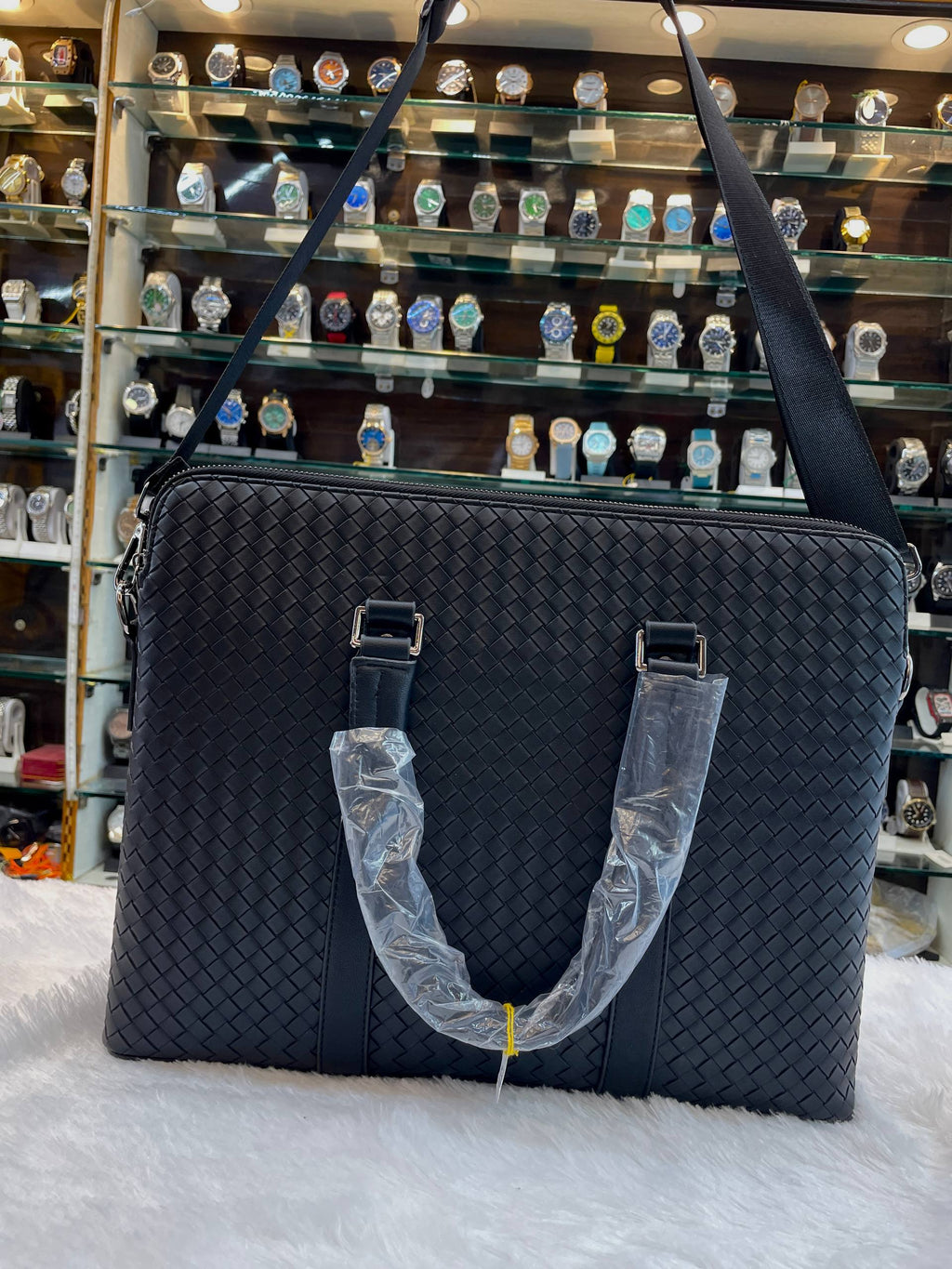 PREMIUM BLACK 🖤 TEXTURE BODY LAPTOP BAG IN MASTER PIECE 🤩