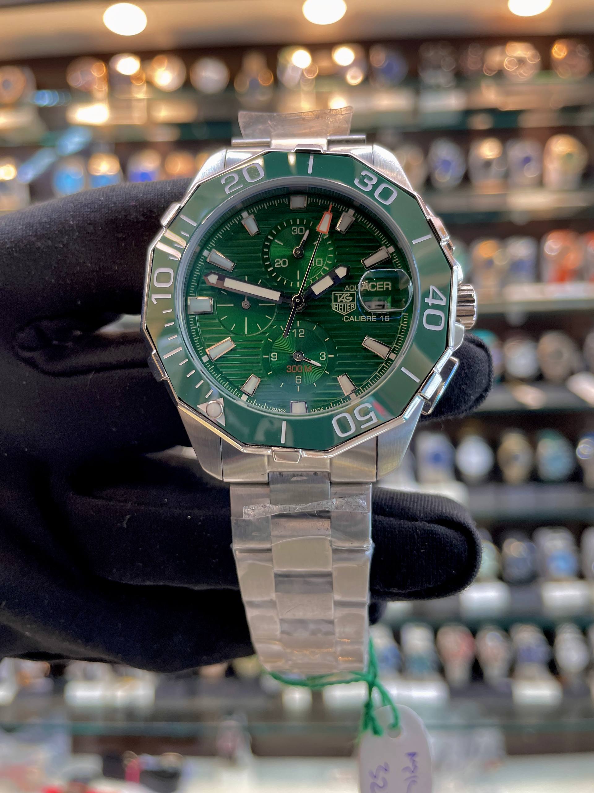 TAG HEUER AQUARACER 300M NOW IN HEAVY BODY  🤩 GREEN 💚 DIAL