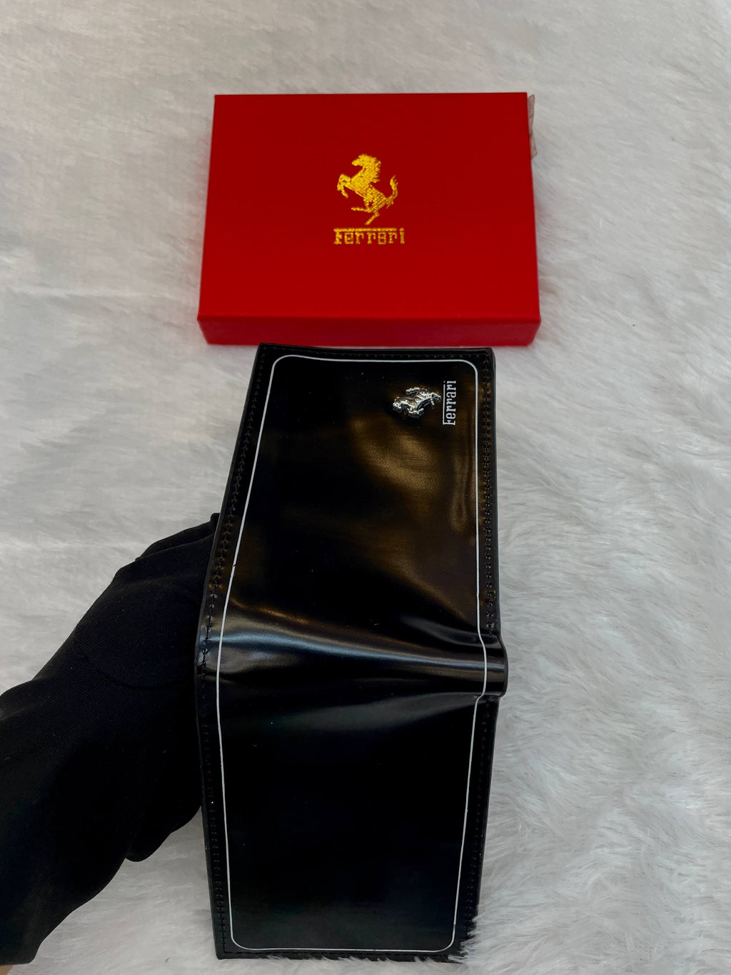 FERRARI BLACK BI-FOLD BRANDED WALLET IN MASTER PIECE 🤩
