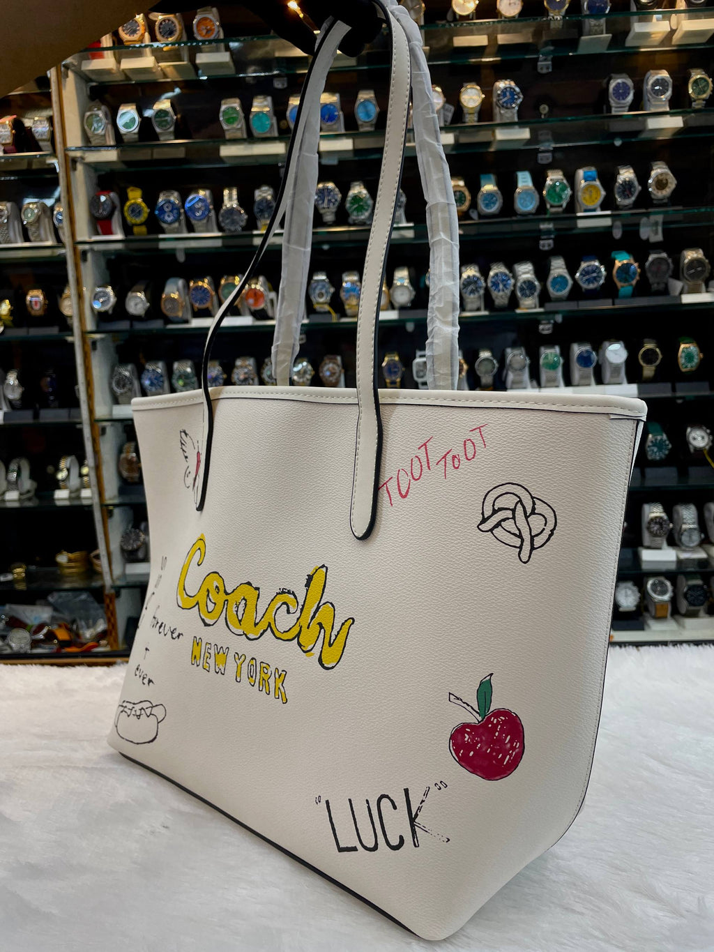 COACH CITY TOTE BAG WITH SKETCH PRINT IN MASTER PIECE 🤩