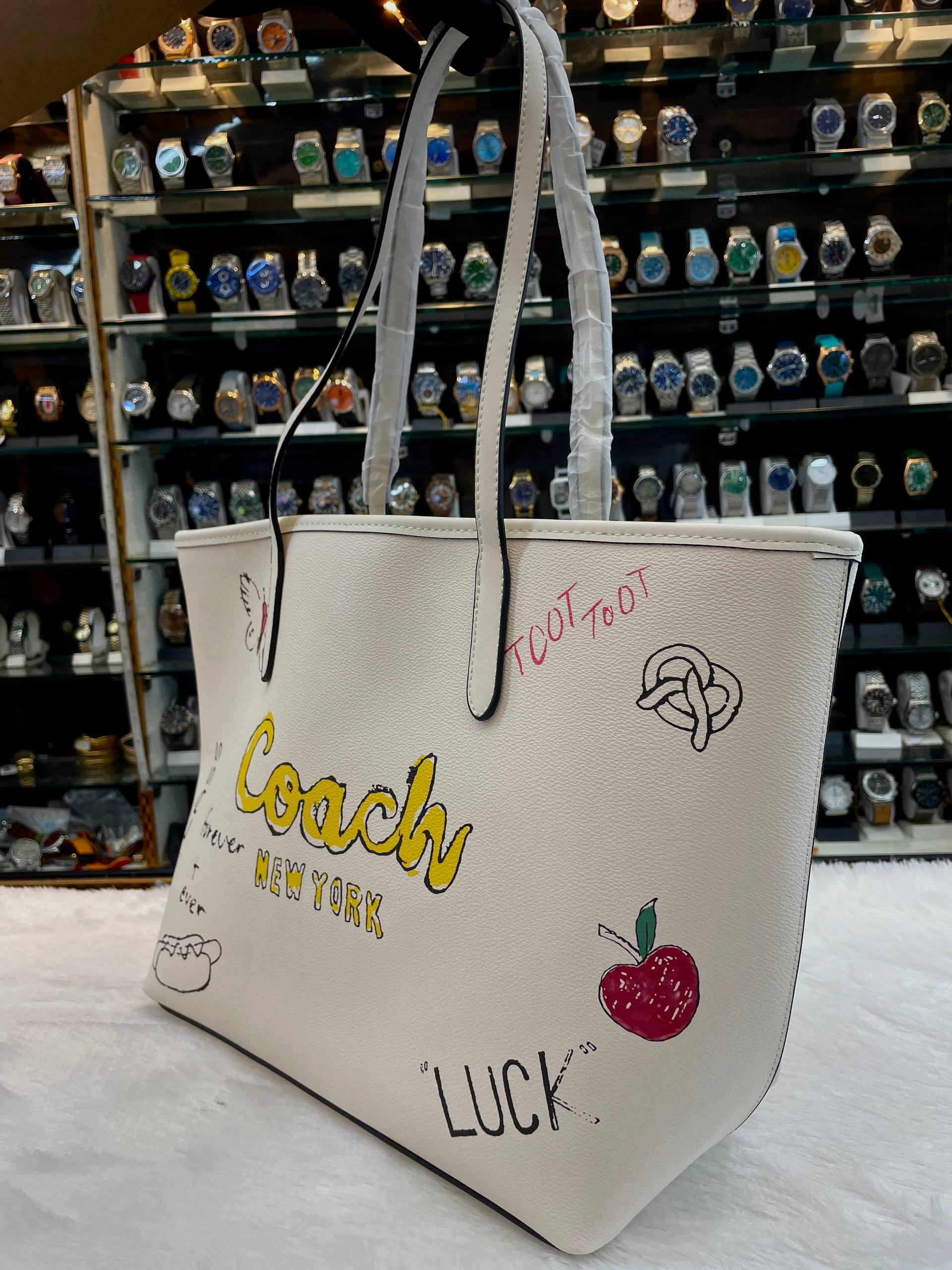 COACH CITY TOTE BAG WITH SKETCH PRINT IN MASTER PIECE 🤩