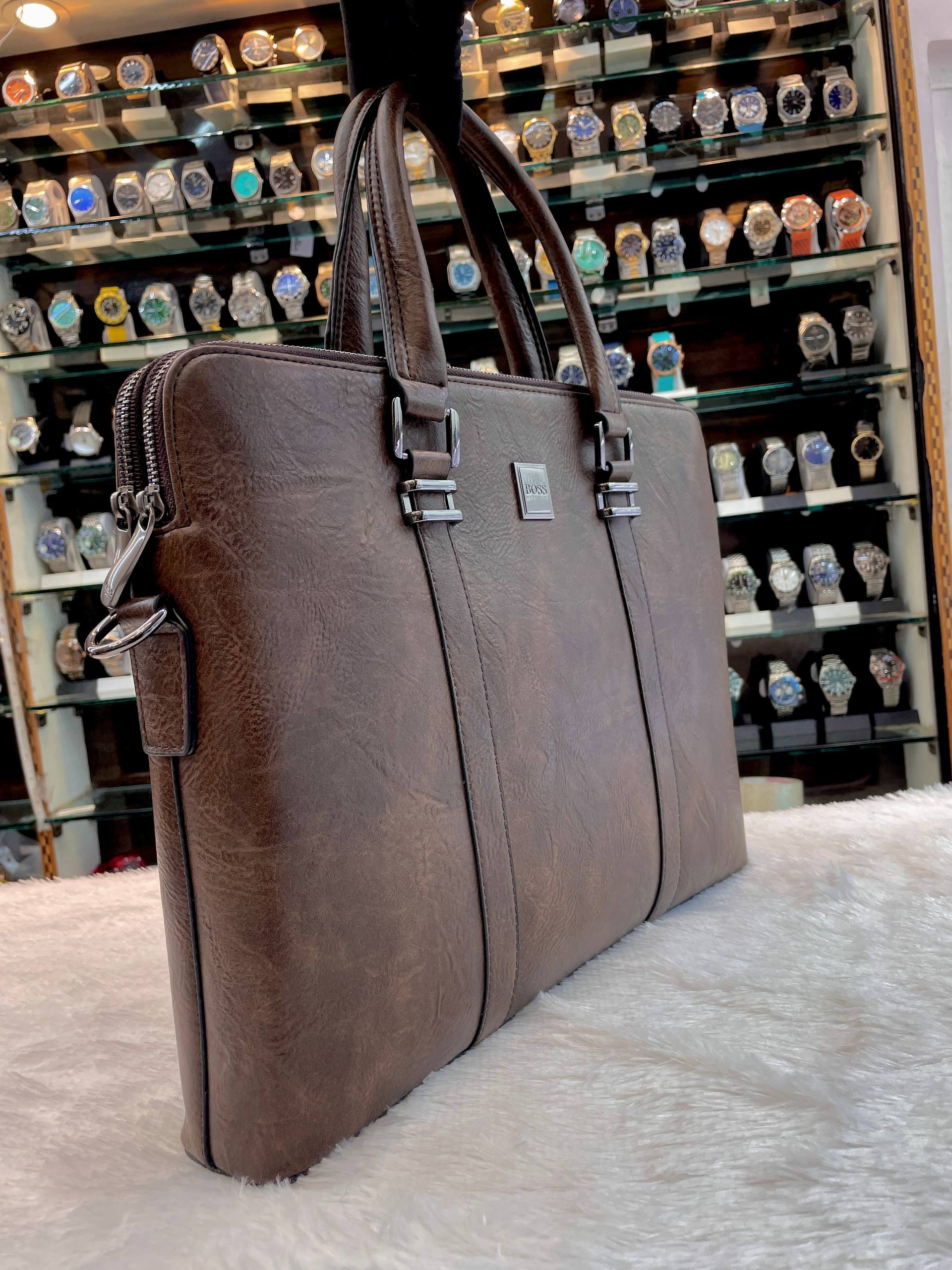 HUGO BOSS BROWN 🤎 TEXTURE LAPTOP BAG IN HEAVY QUALITY 💯