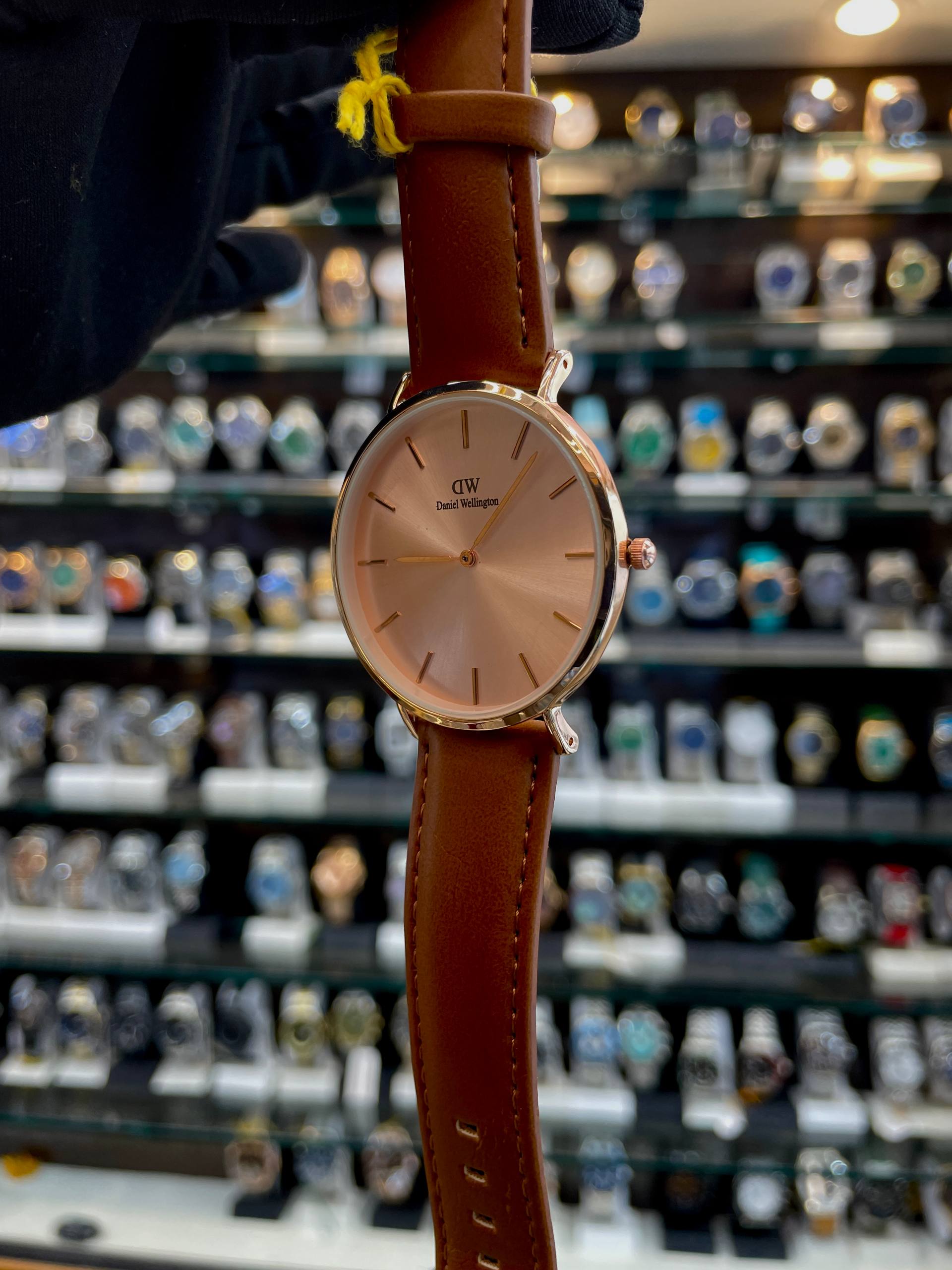 DANIEL WELLINGTON (DW) FOR MENS 🤩 IN LEATHER BROWN 🤎