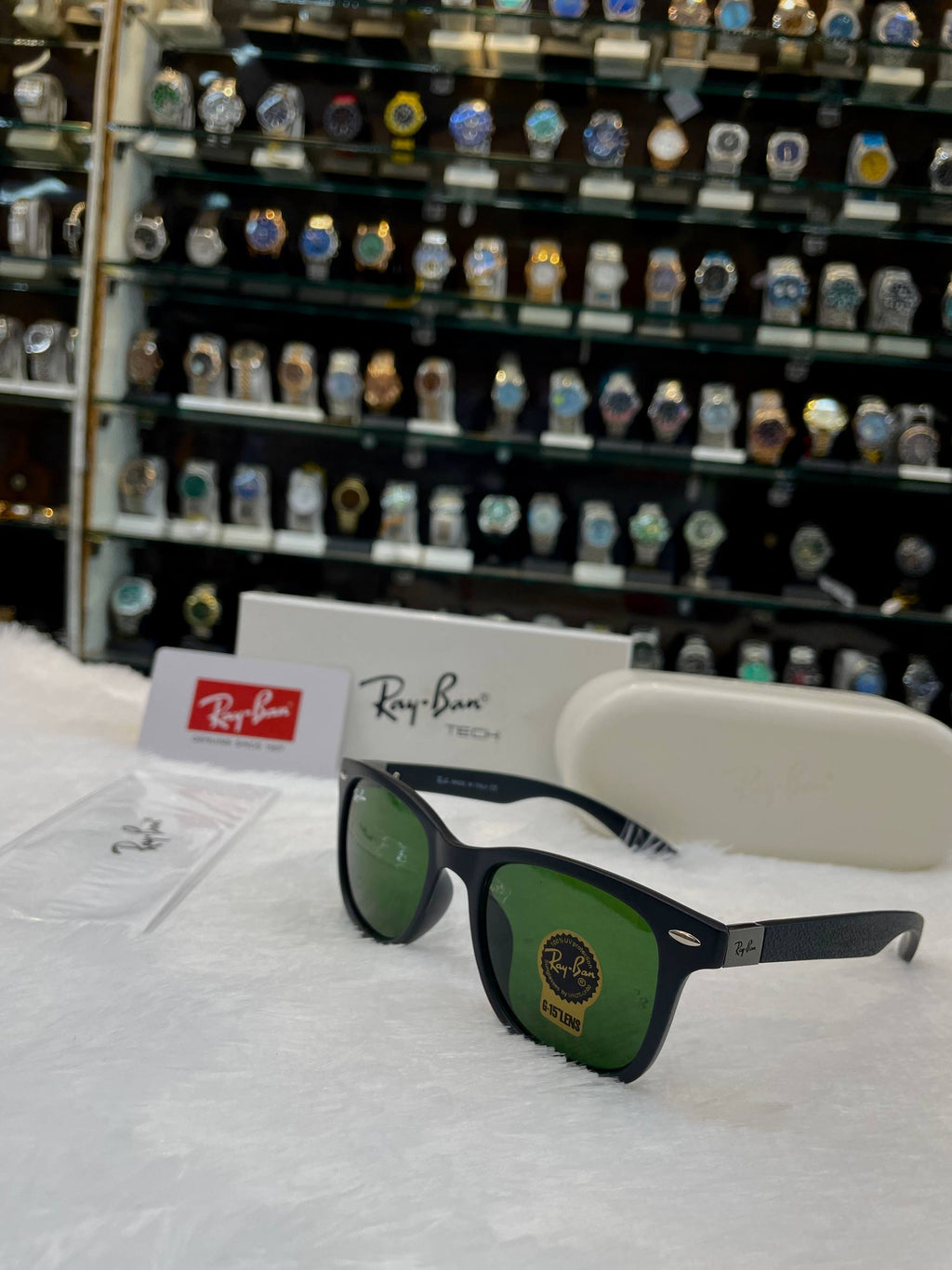 RAYBAN WAYFARER GLASSES 😉 IN HEAVY QUALITY 💯
