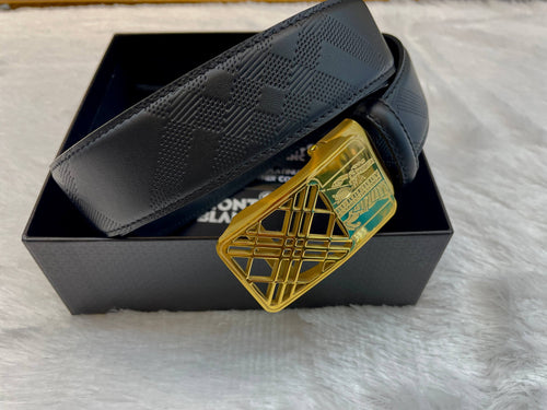 BURBERRY TEXTURE BUCKLE BLACK LEATHER BELT IN MASTER PIECE 🤩