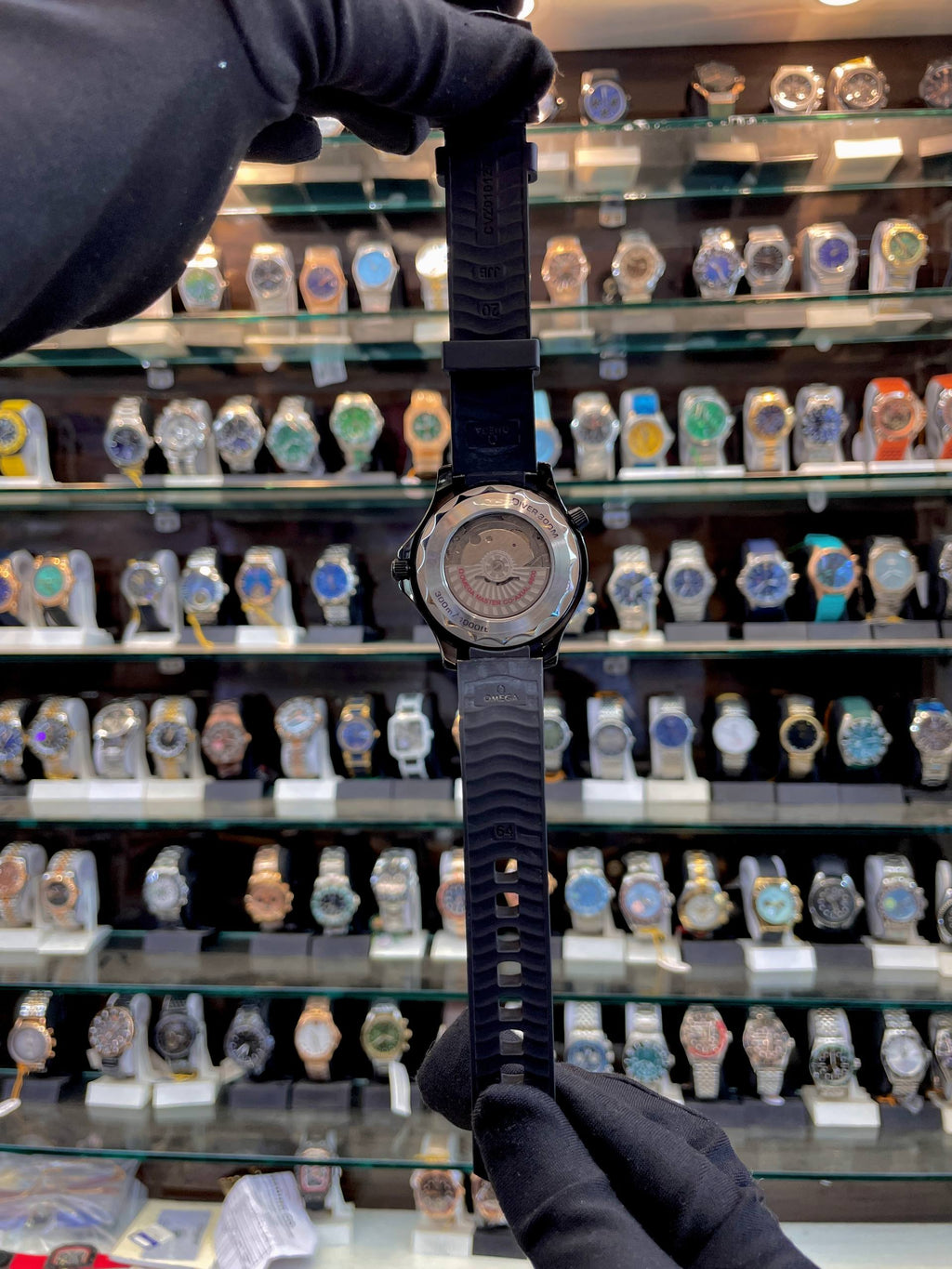 OMEGA SEAMASTER DIVER 300M, 42 MM IN MASTER PIECE 🤩 SILICON FULL BLACK 🖤