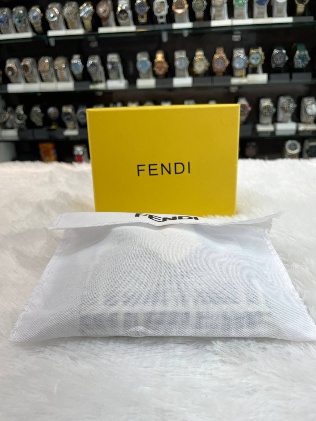 FENDI BI-FOLD WALLET FOR GIRLS 🤩 IN MASTER PIECE 🤩