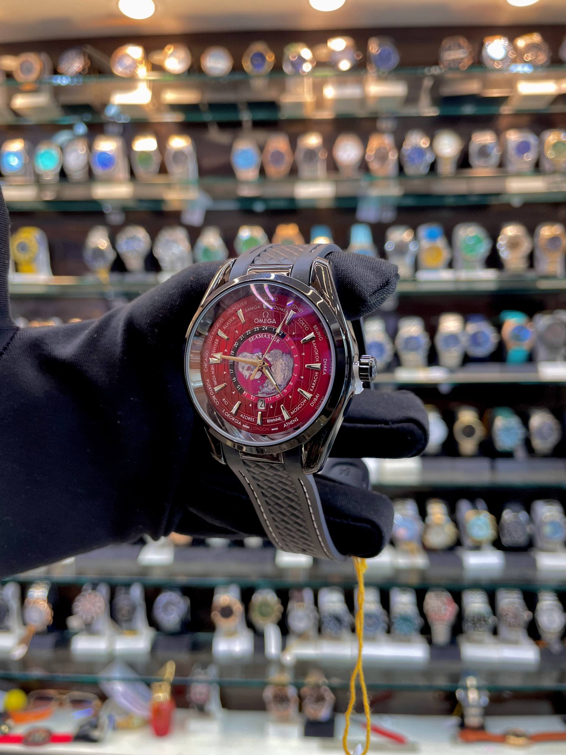 OMEGA SEAMSTER WORLD 🌍 TIME NOW IN BUDGET 😁 FOR MENS 👨  RED ♥️