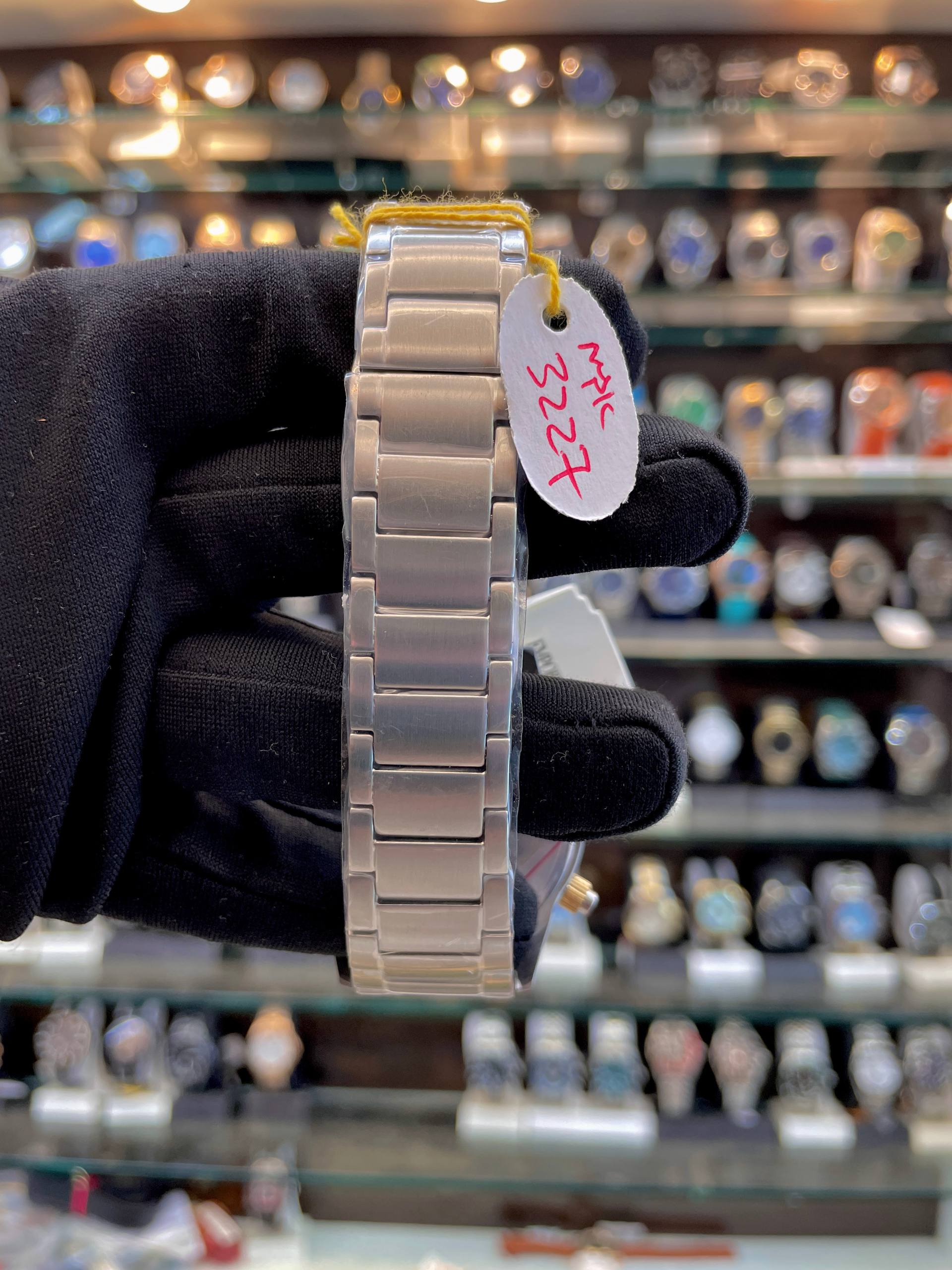 EMPORIO ARMANI AR11454 MEN'S WATCH IN MASTER PIECE 🤩