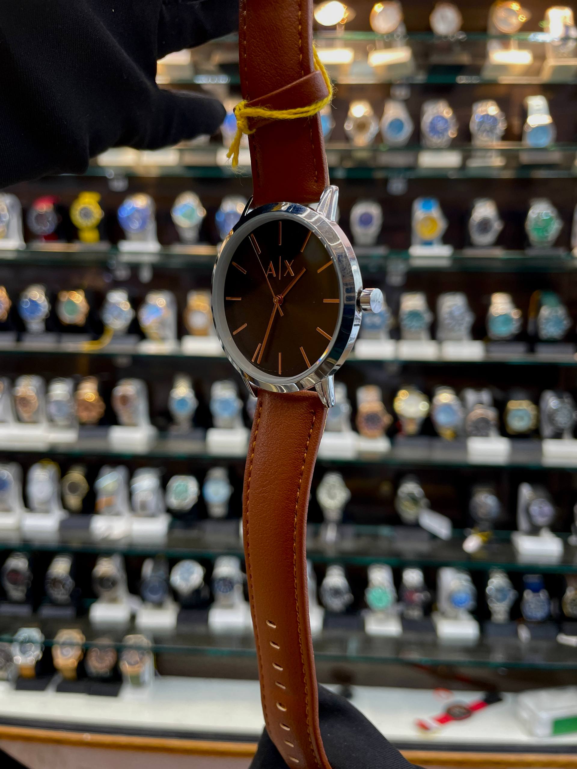 ARMANI EXCHANGE  AX PLAIN DIAL 🤩 IN LEATHER BROWN 🤎 DIAL