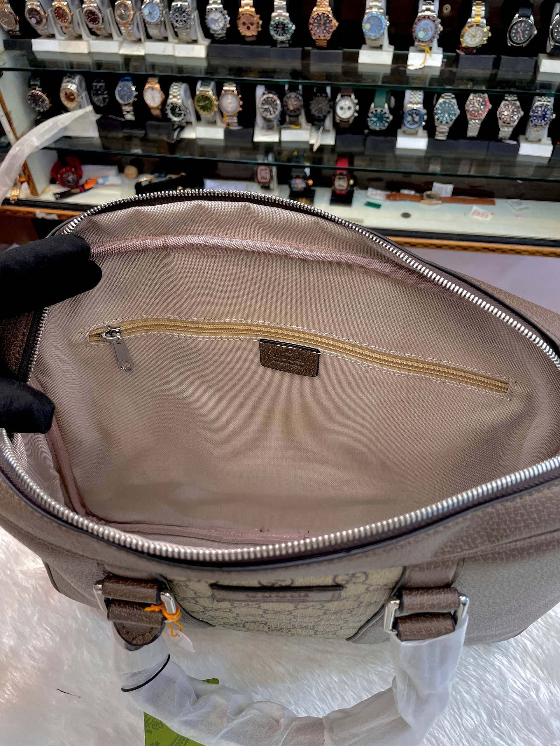 GUCCI GG SUPREME BRIEFCASE 💼 LAPTOP BAG IN MASTER PIECE 🤩