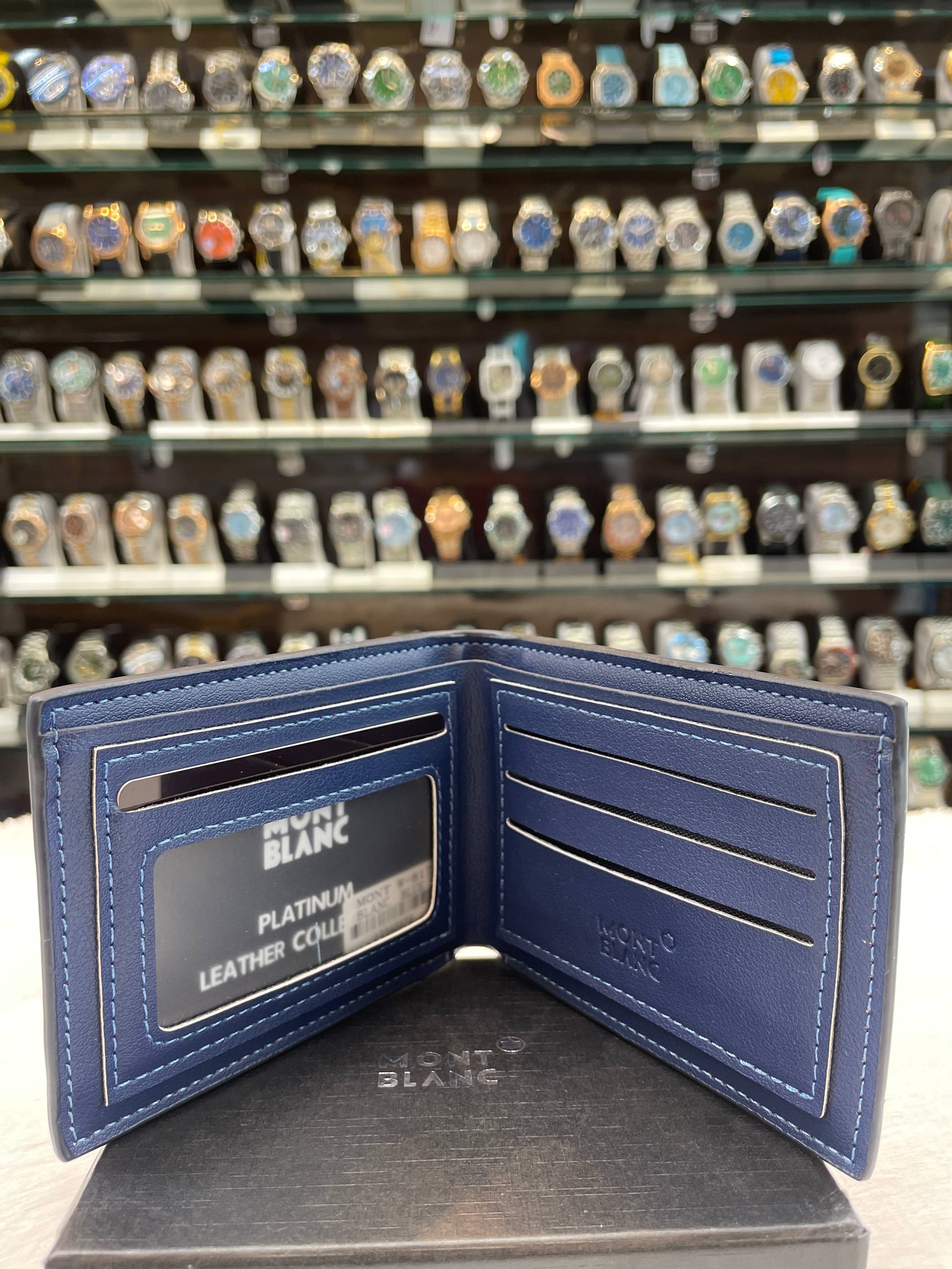 MONT BLANC CROSS-HATCH TEXTURE IN BLUE 💙 IN HEAVY QUALITY 💯 CROSS-HATCH LEATHER BLUE 💙 BODY