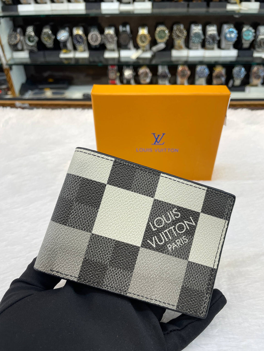 LOUIS VUITTON LV GRAPHITE GIANT CANVAS PATTERN IN HEAVY QUALITY 💯