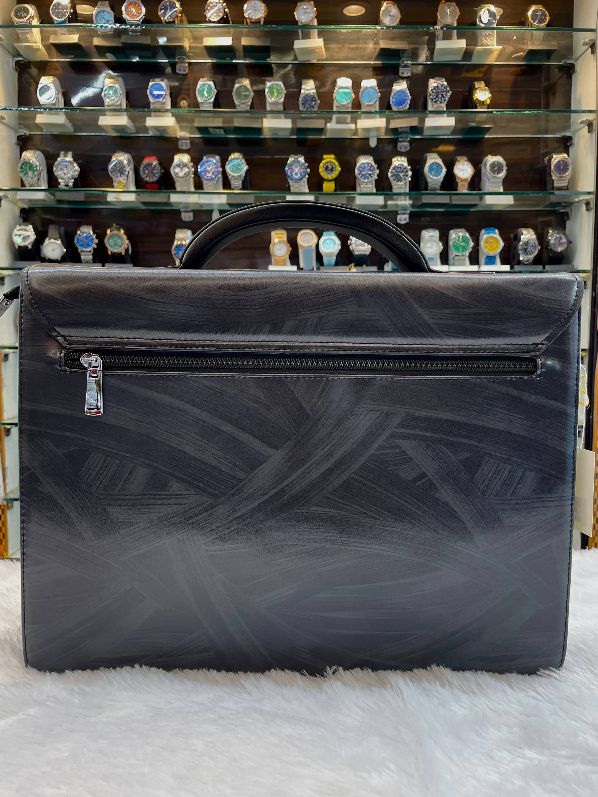 PREMIUM QUALITY LAPTOP BAG WITH NUMBER LOCK 🔐 🔢