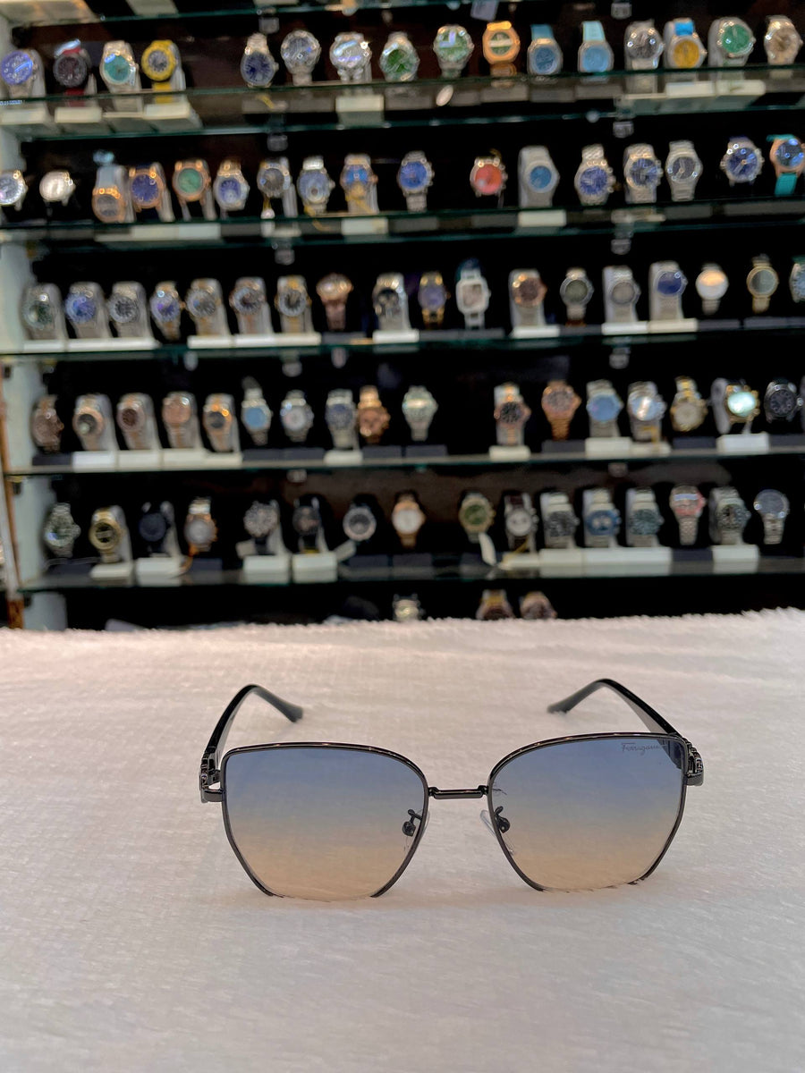 SALVATORE FERRAGAMO CASUAL WEAR GIRLS 🤩 GLASSES 🤓BLUE 💙