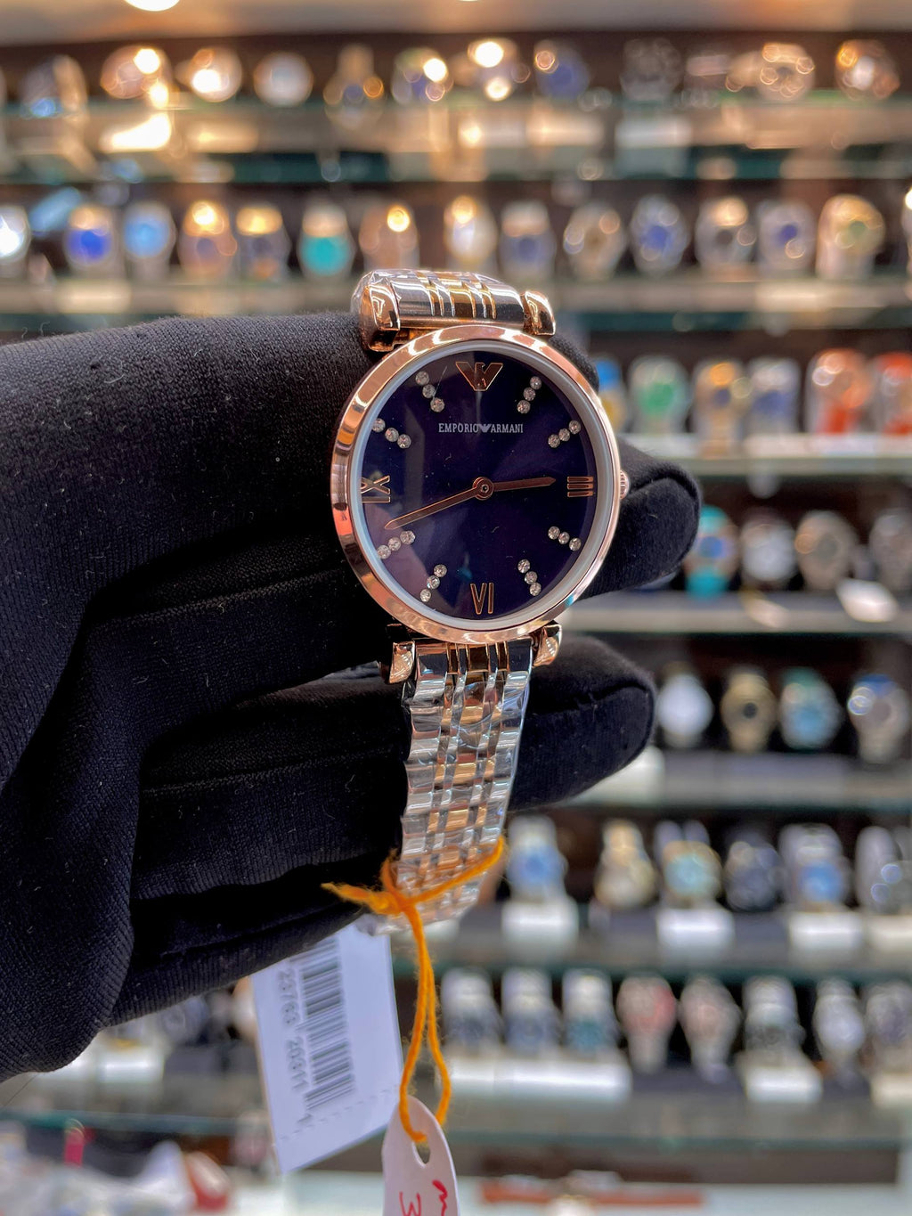 EMPORIO ARMANI. ROSE 🌹 GOLD 🥇 DIAL IN GIRLS BLUE 💙 DIAL