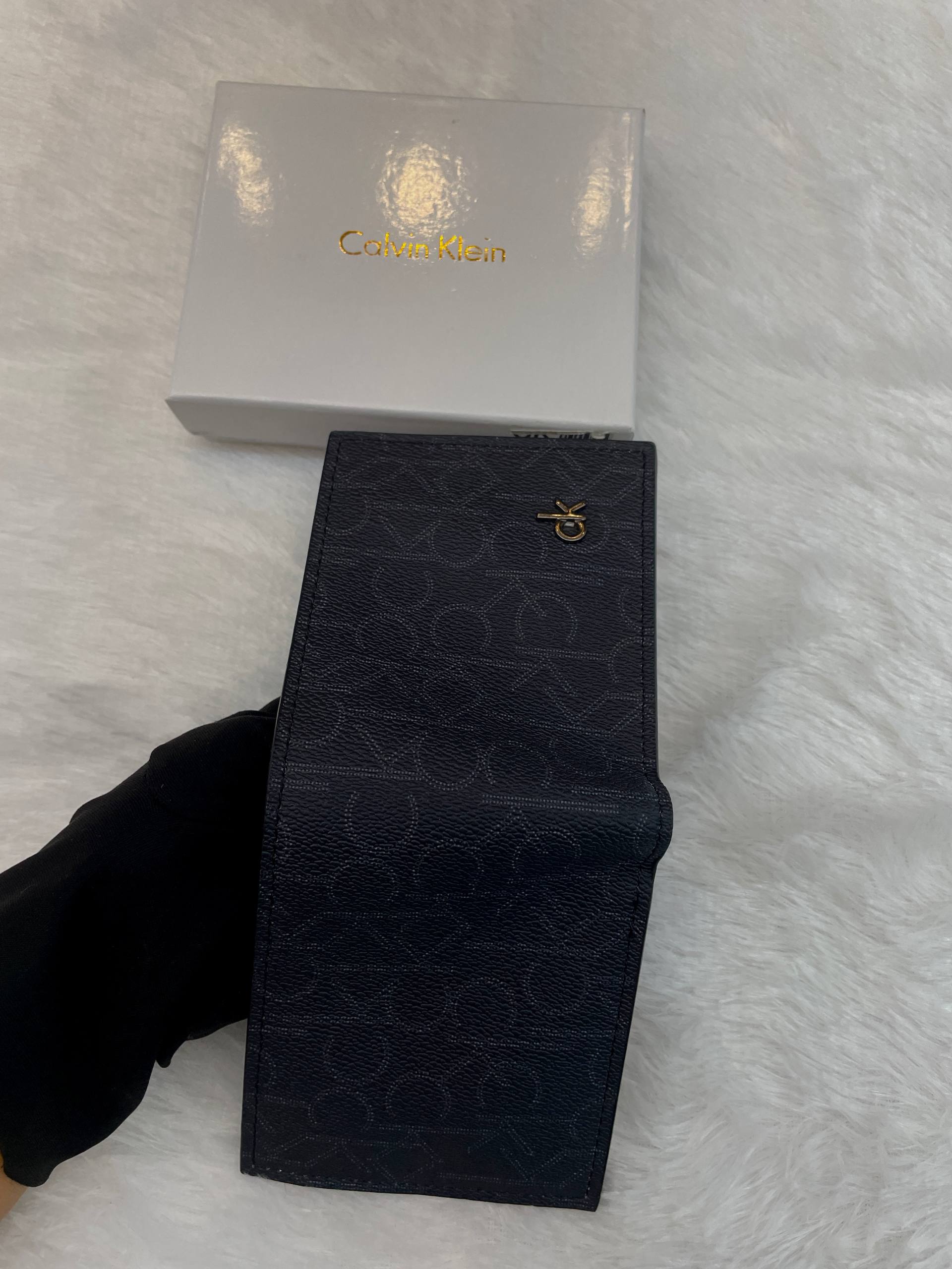 CALVIN KLEIN CK WALLET BLACK UNDER BUDGET