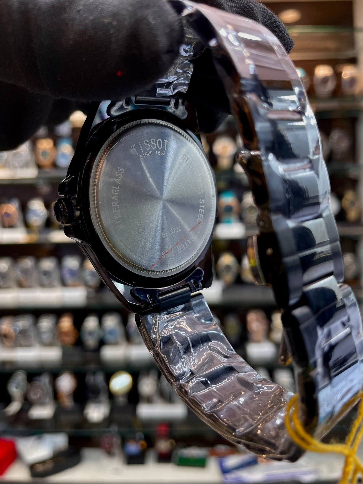TISSOT NOW IN FULL BLACK 🖤 FOR MENS