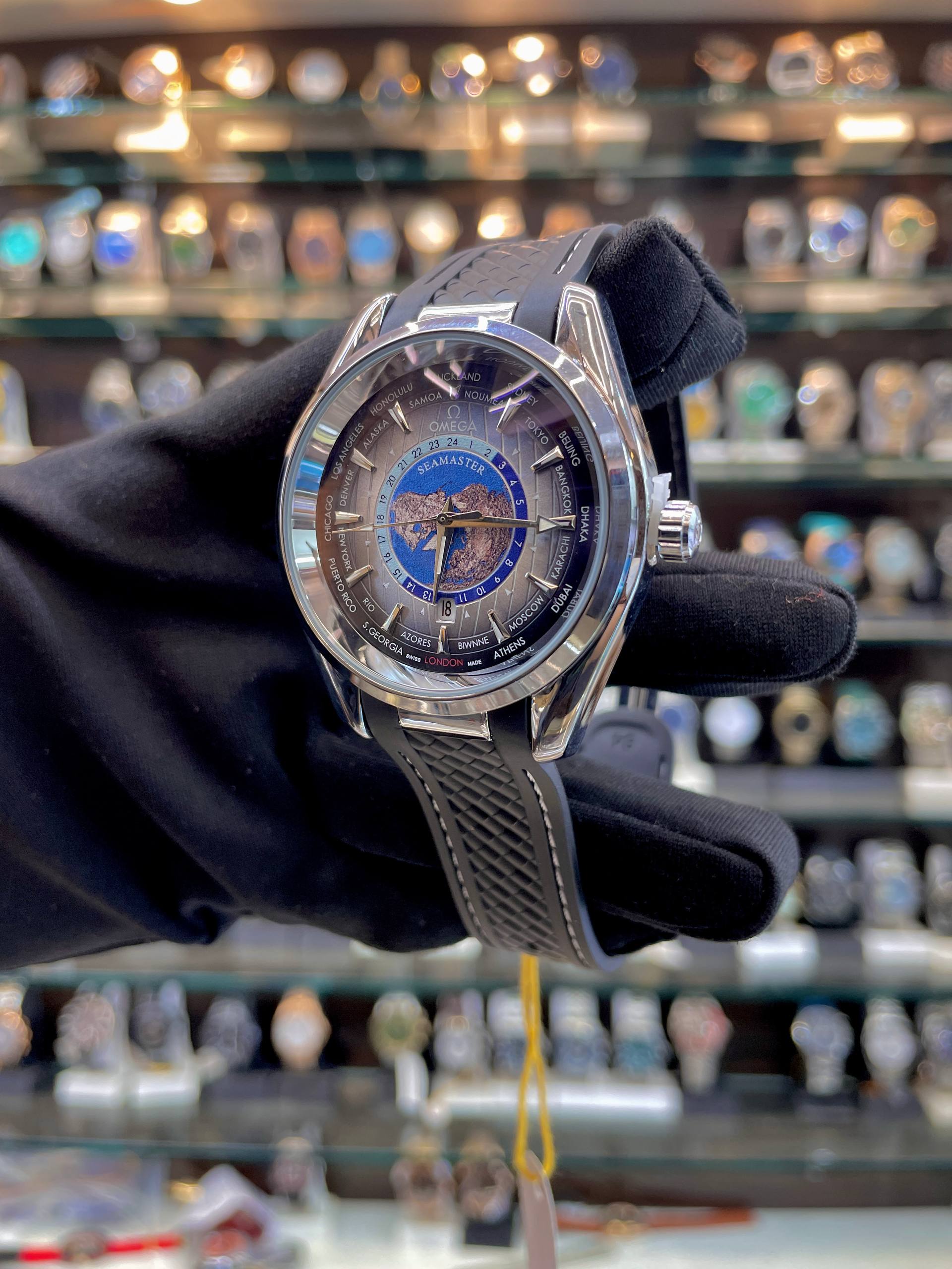 OMEGA SEAMSTER WORLD 🌍 TIME NOW IN BUDGET 😁 FOR MENS 👨  BLACK 🖤